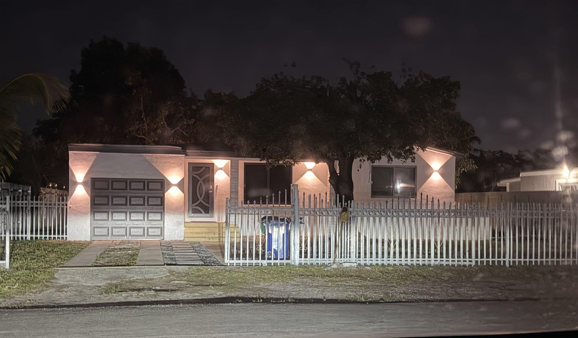 BISCAYNE GARDENS SEC F PT 3 - Residential Lease