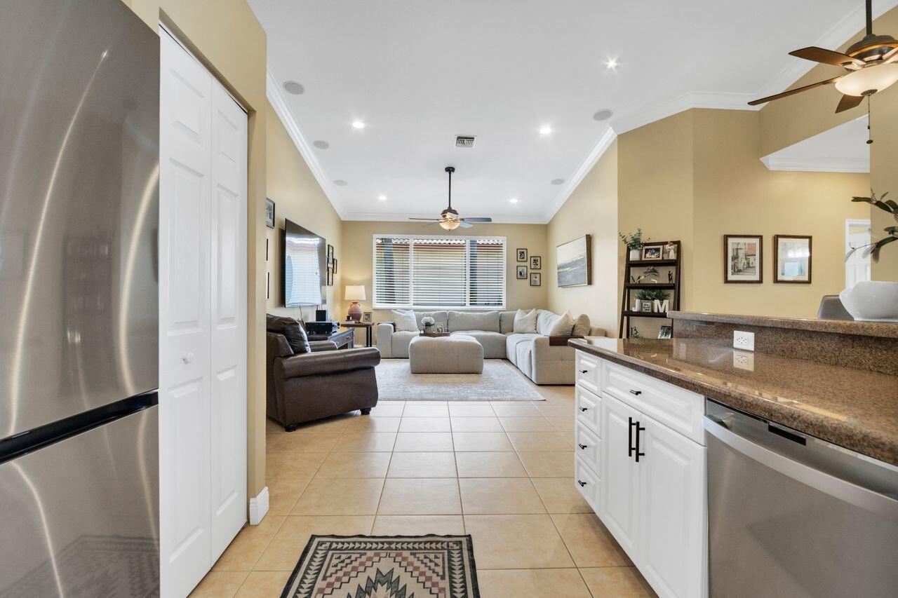 REGENCY LAKES AT COCONUT CREEK / MALLARDS LANDING - Residential