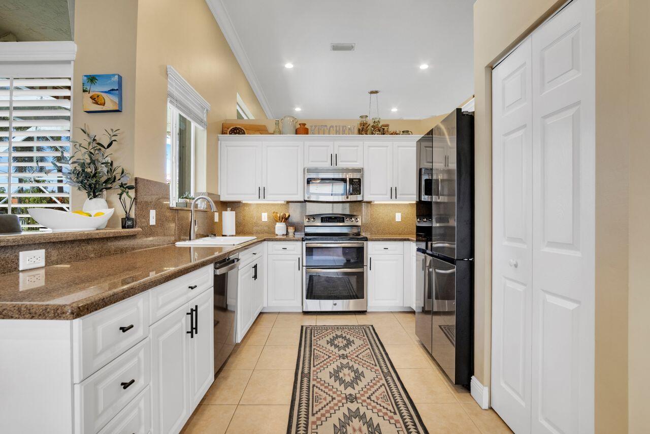 REGENCY LAKES AT COCONUT CREEK / MALLARDS LANDING - Residential