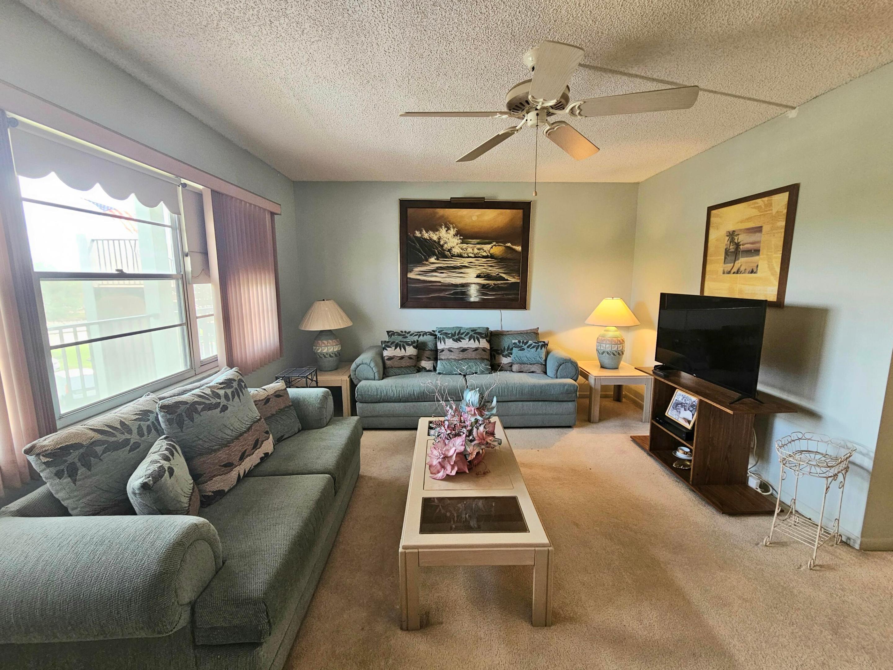 KINGSLEY AT CENTURY VILLAGE - Residential
