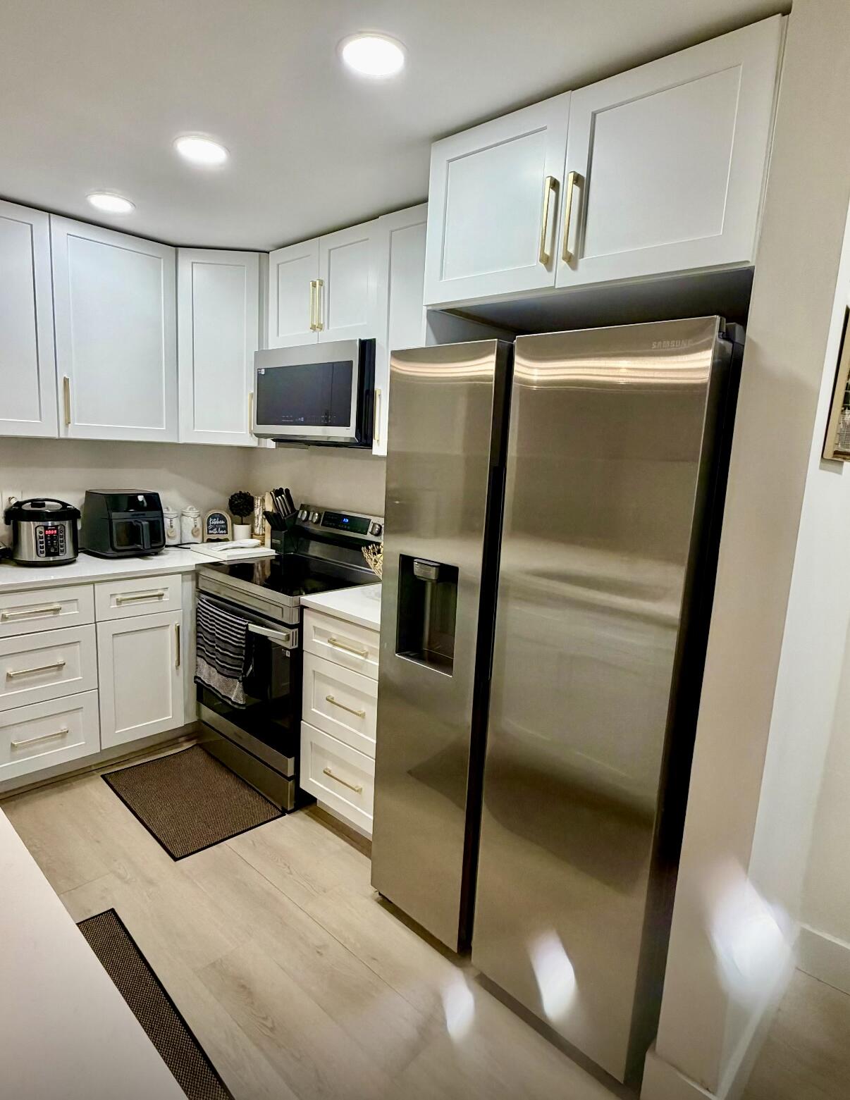 VALLHALA VILLAGE CONDO - Residential