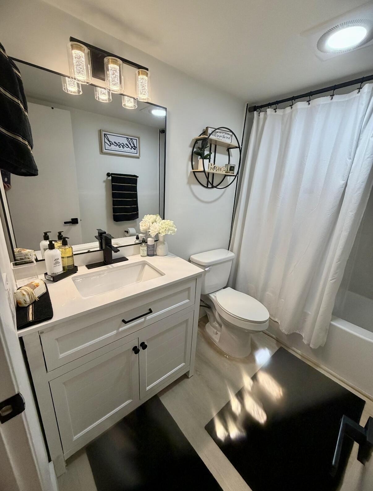 VALLHALA VILLAGE CONDO - Residential