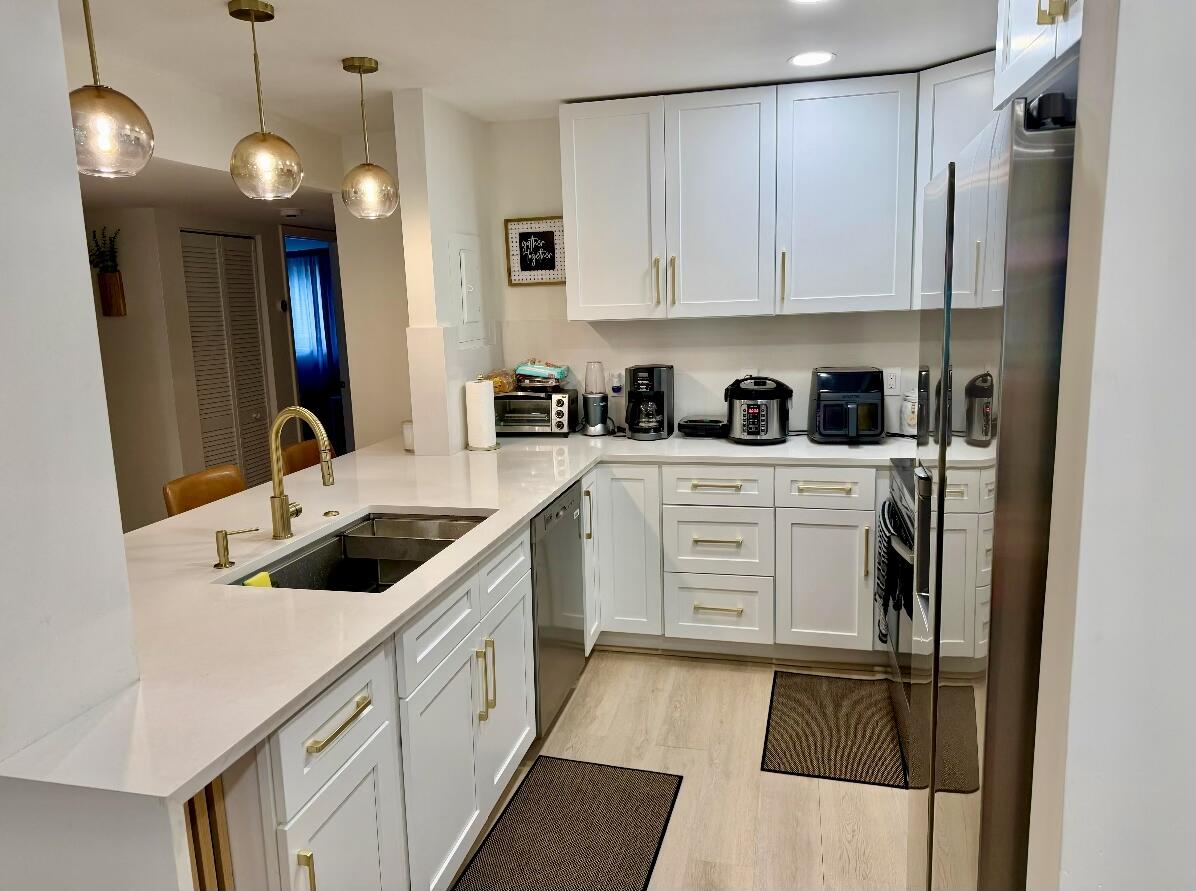 VALLHALA VILLAGE CONDO - Residential