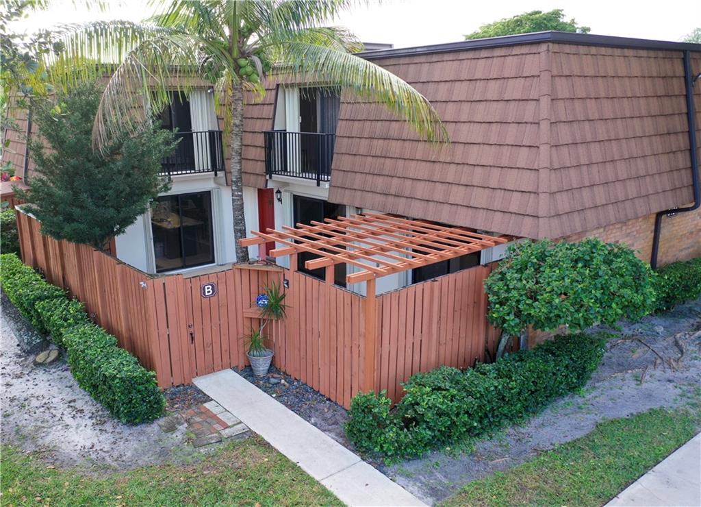 Pine Island Ridge - Residential