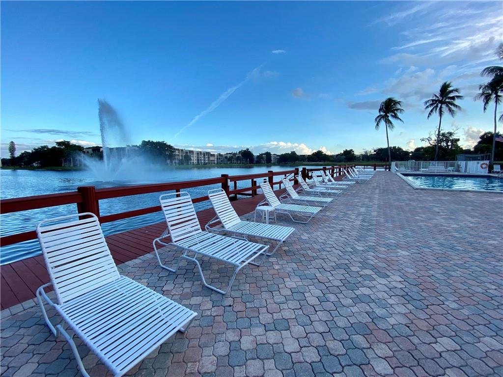 Pine Island Ridge - Residential