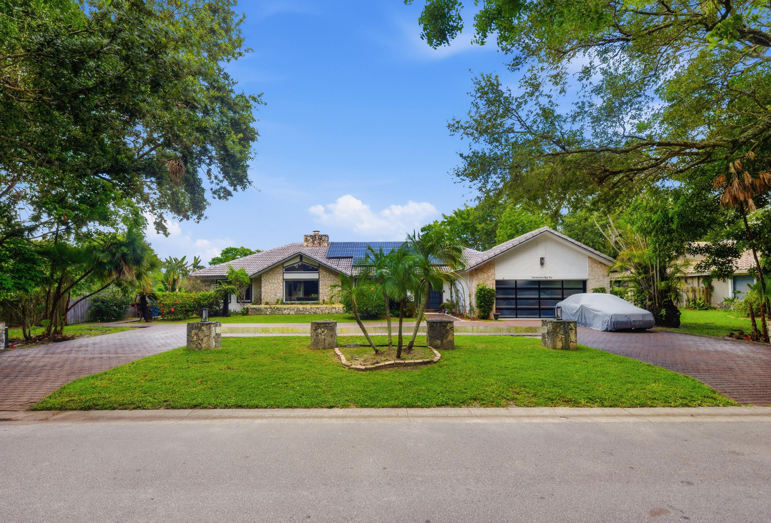 OAK WOOD - Residential