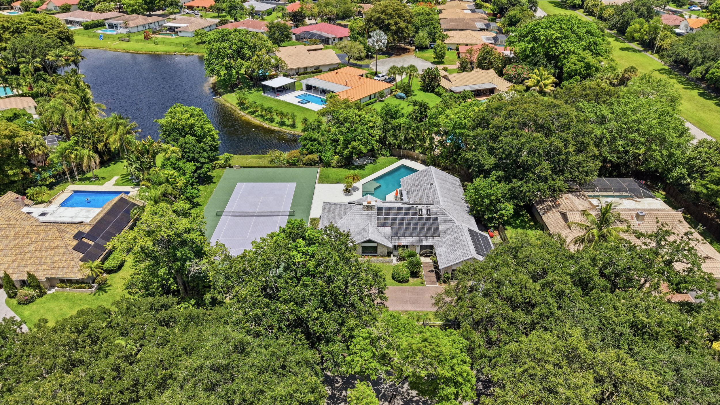 OAK WOOD - Residential