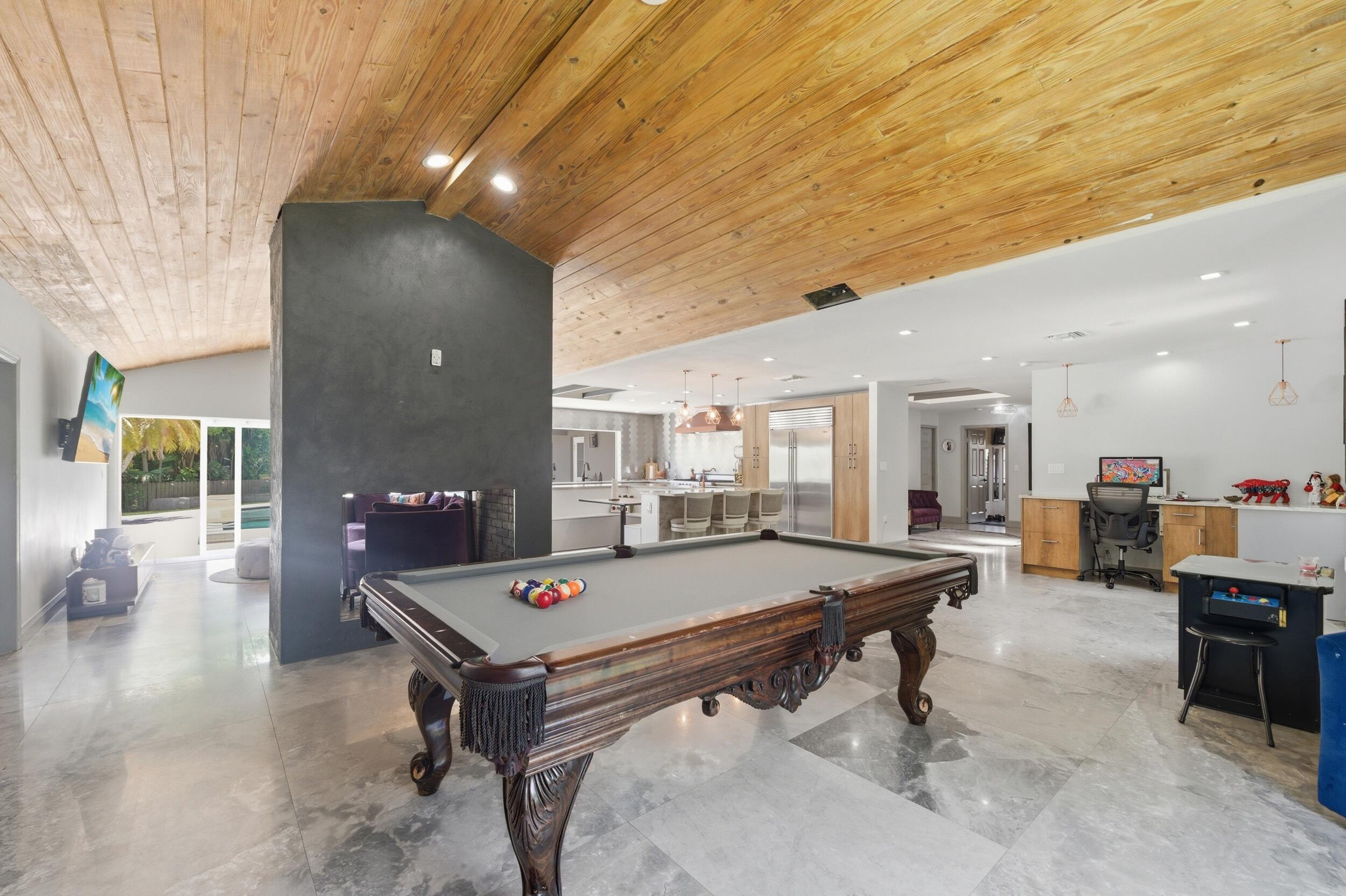 OAK WOOD - Residential
