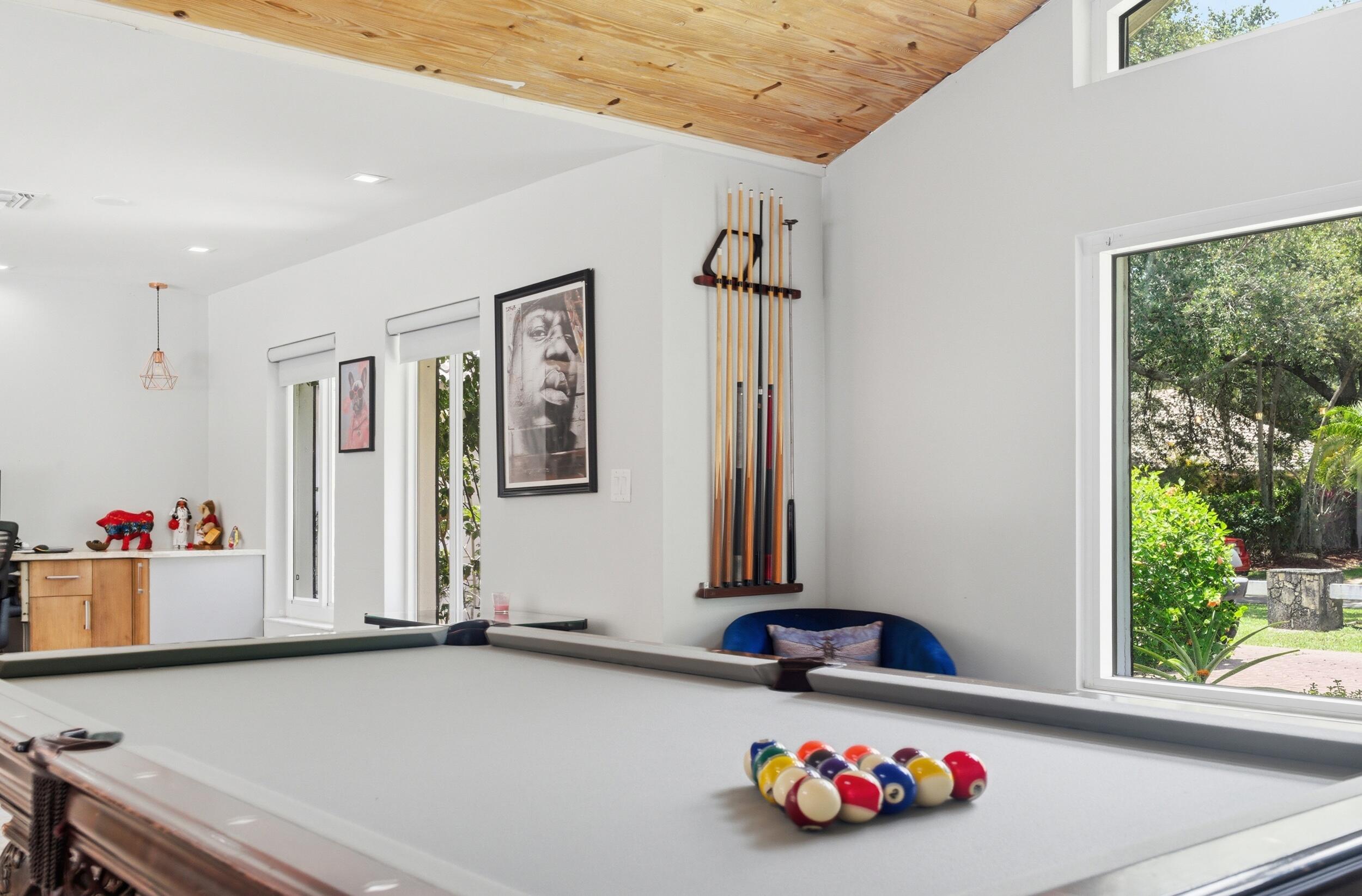 OAK WOOD - Residential
