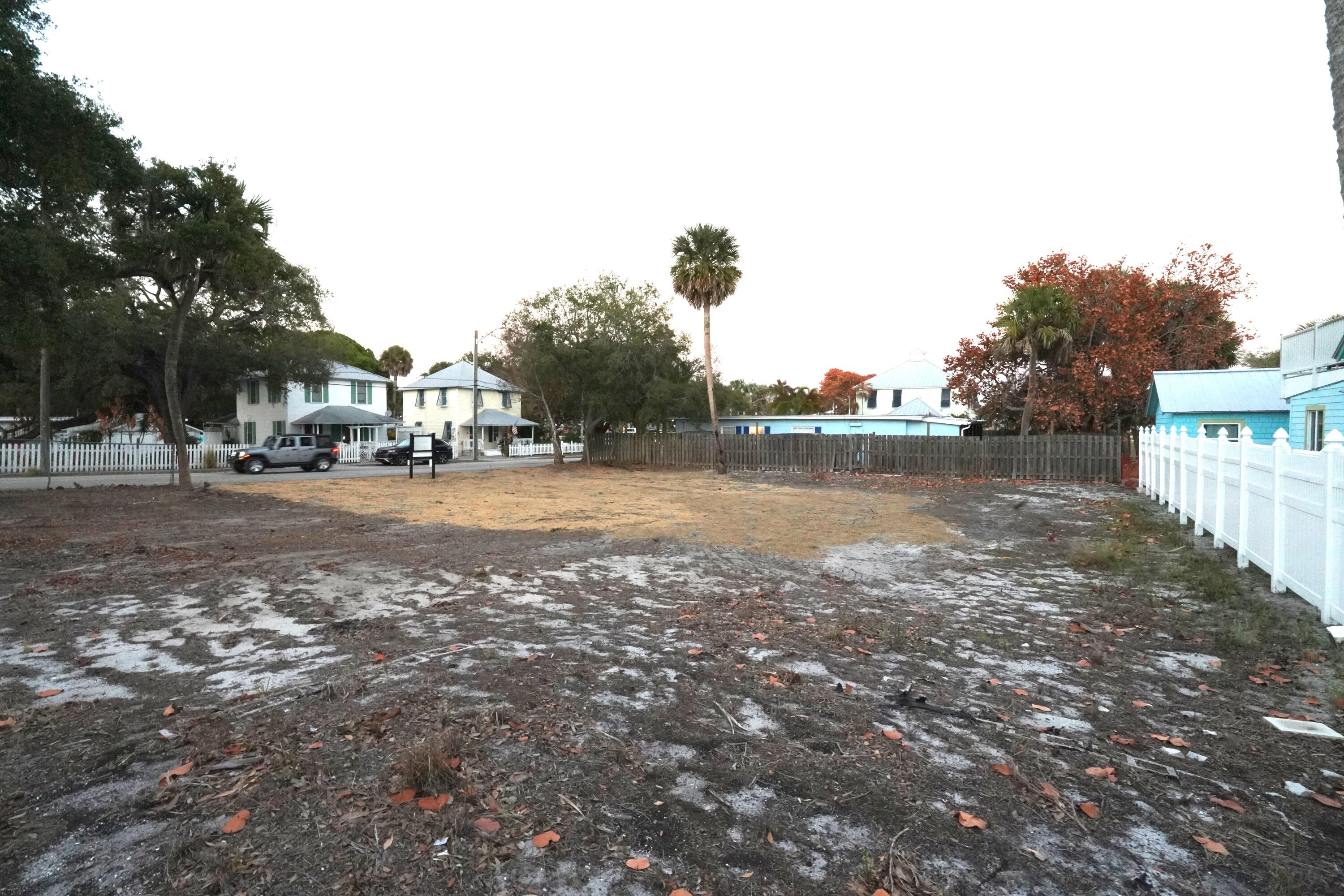 ASSESSOR'S MAP OF N PART OF FORT PIERCE - Land