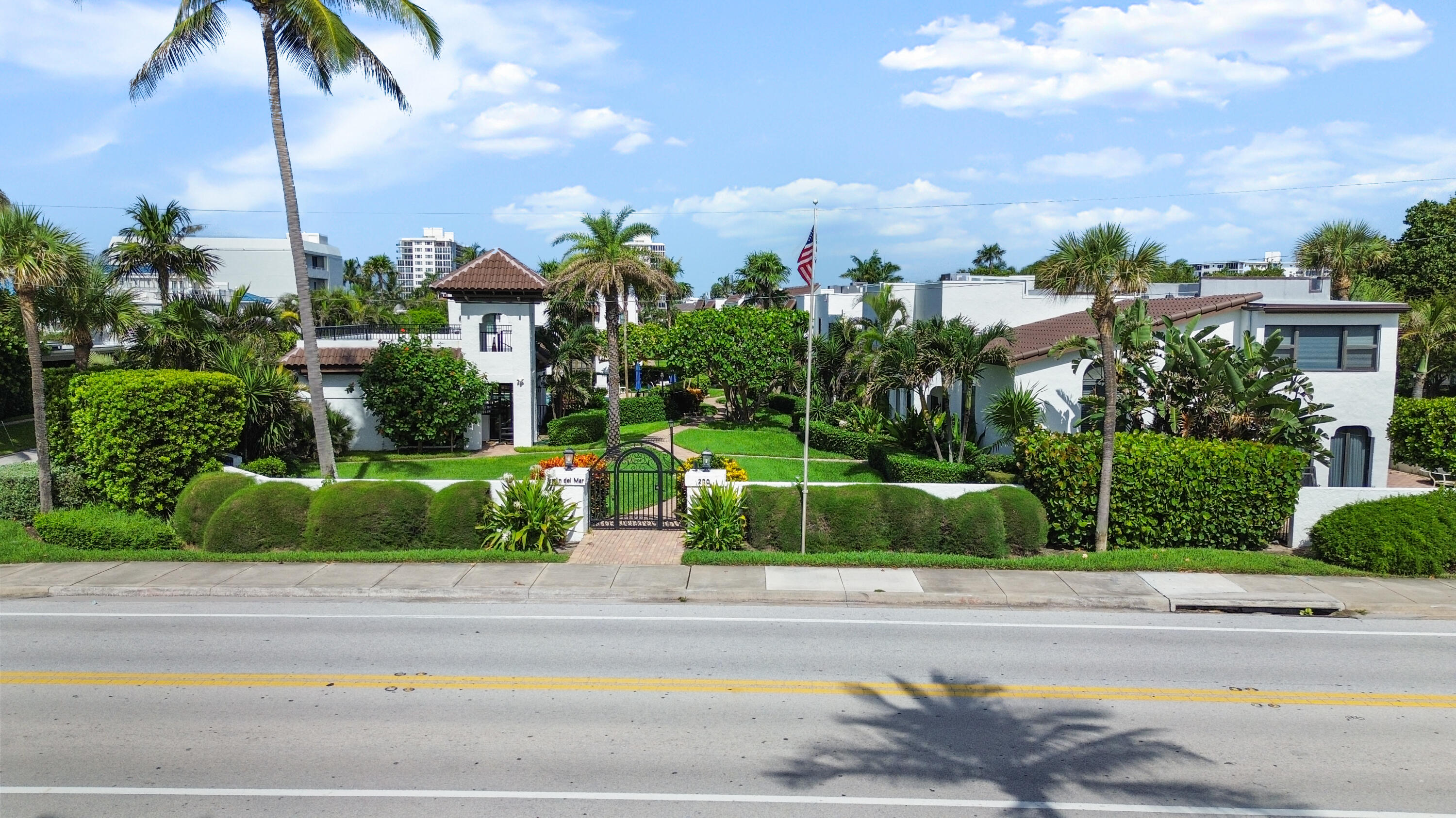JARDIN DEL MAR CONDO - Residential Lease