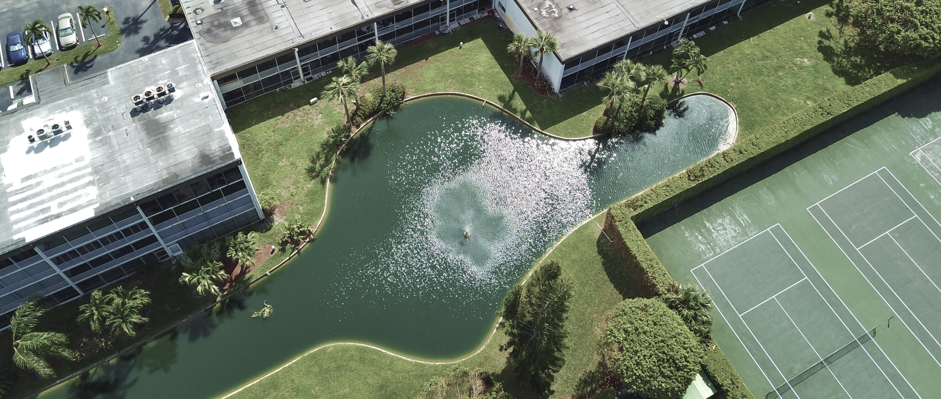 HIDDEN HARBOUR OF THE PALM BEACHES COND DECL FILED - Residential