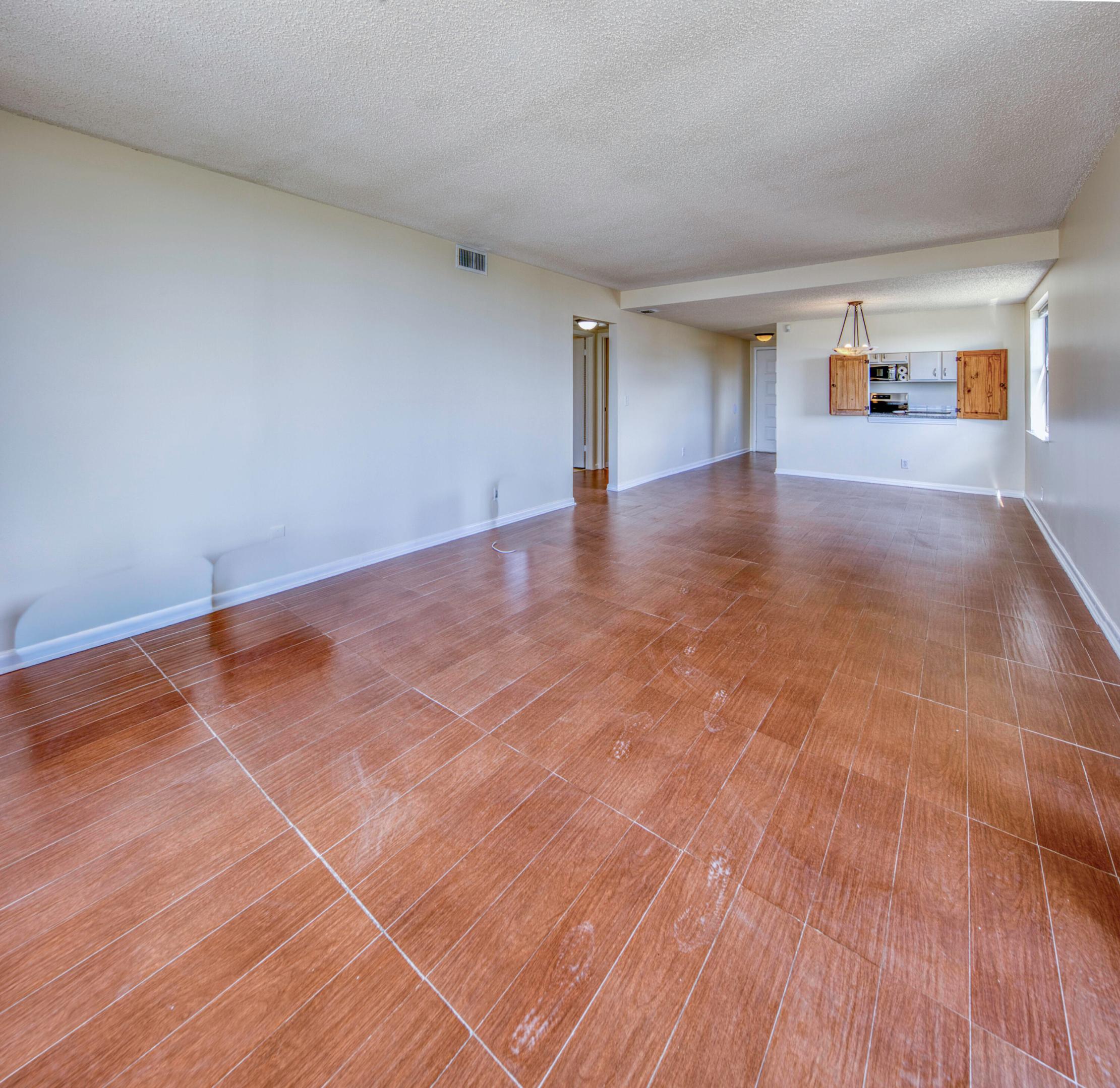 HIDDEN HARBOUR OF THE PALM BEACHES COND DECL FILED - Residential
