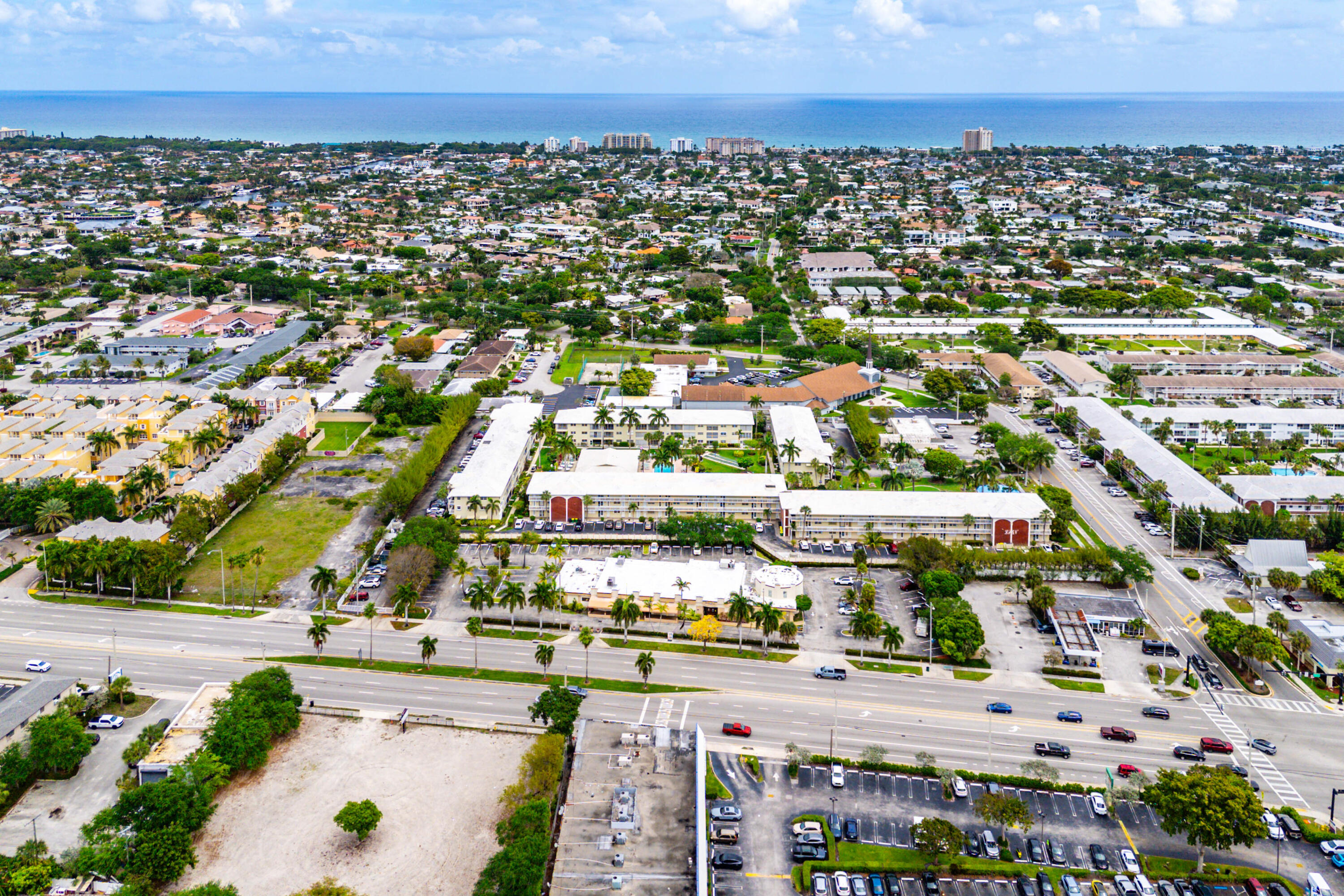 LIGHTHOUSE POINT GARDENS NORTH - Residential