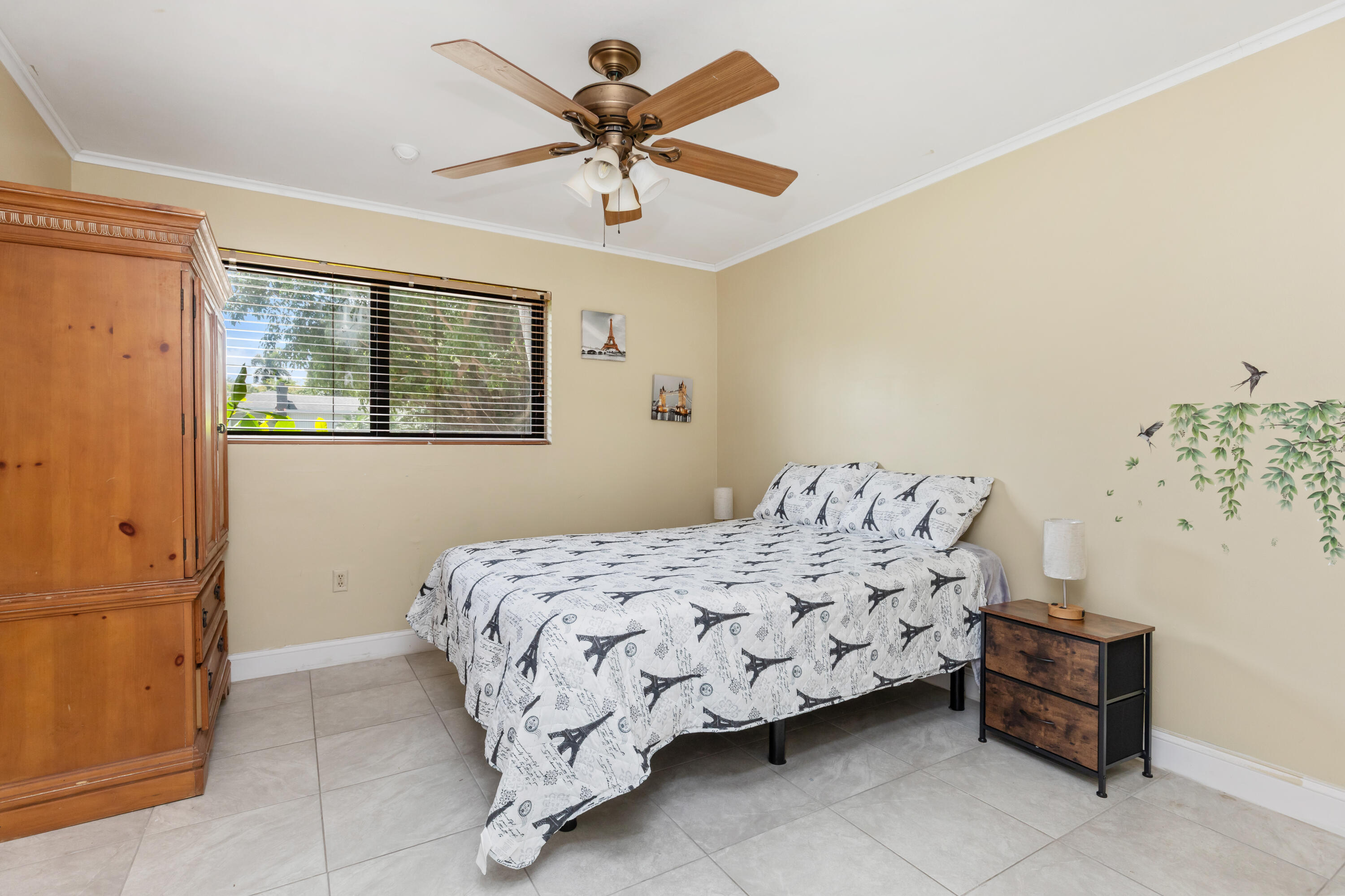 JOHN BELTON SPARLING ESTATES - Residential Lease