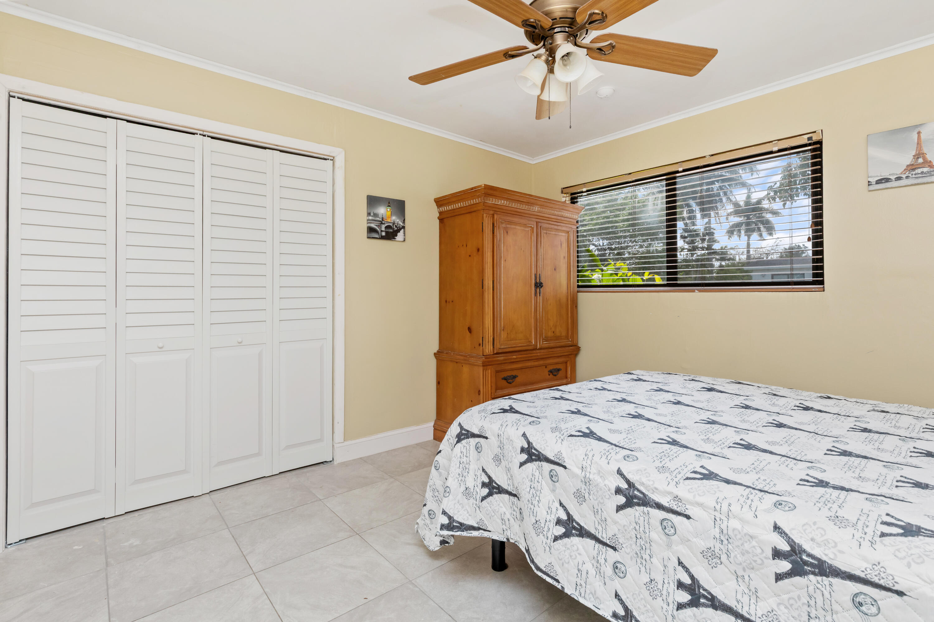 JOHN BELTON SPARLING ESTATES - Residential Lease