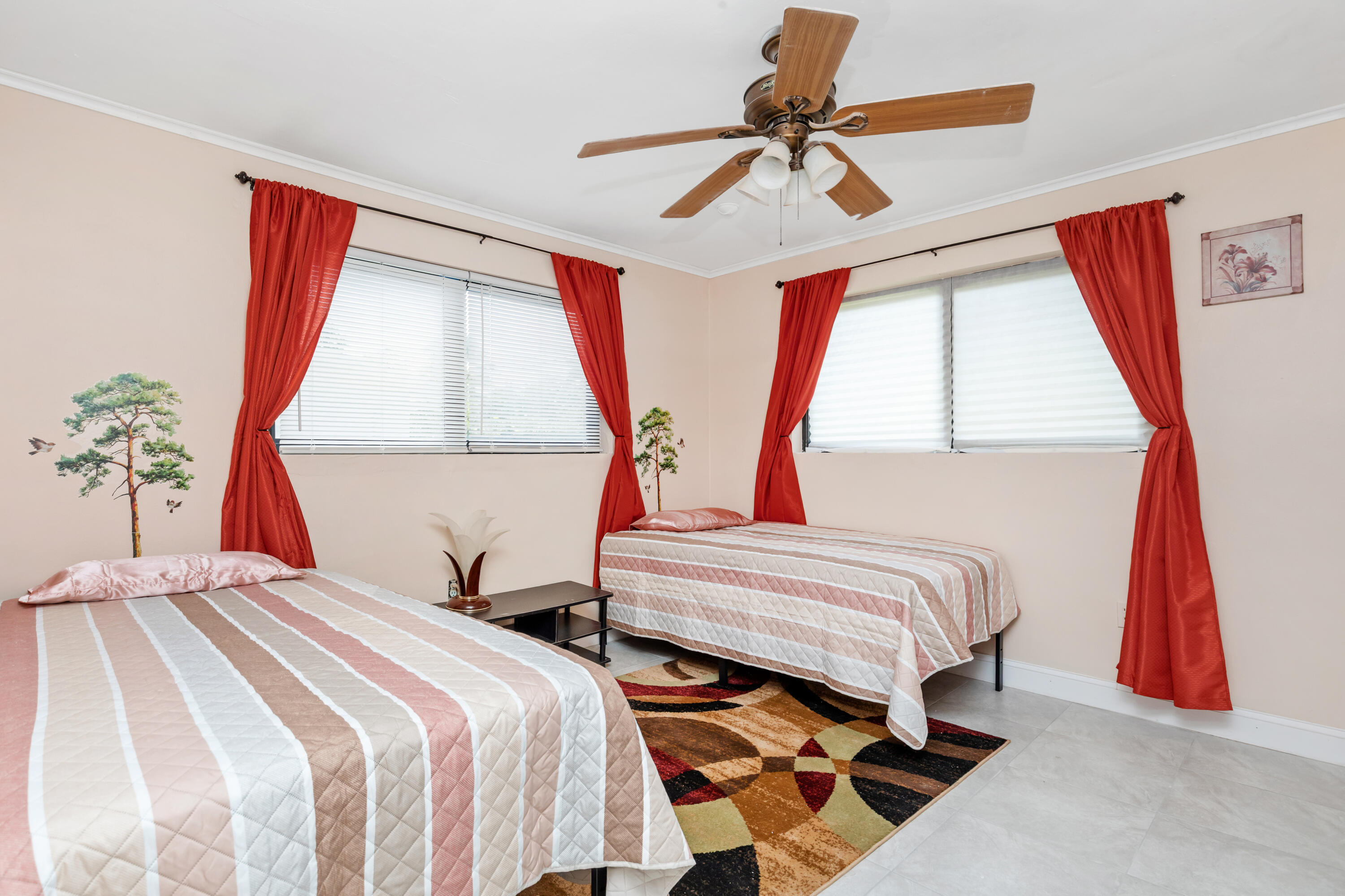 JOHN BELTON SPARLING ESTATES - Residential Lease