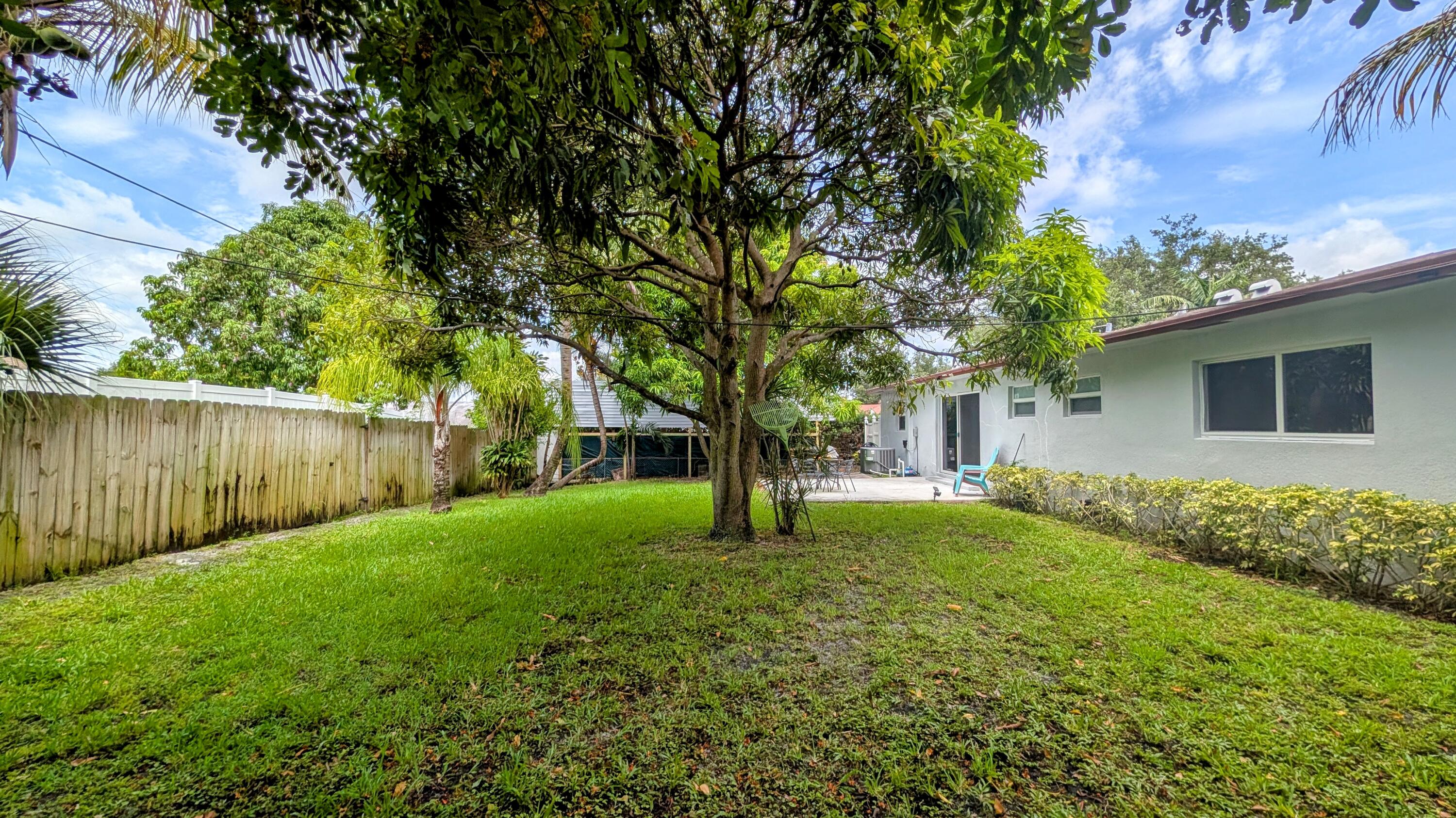 LAKE CLARKE SOUTH - Residential Lease