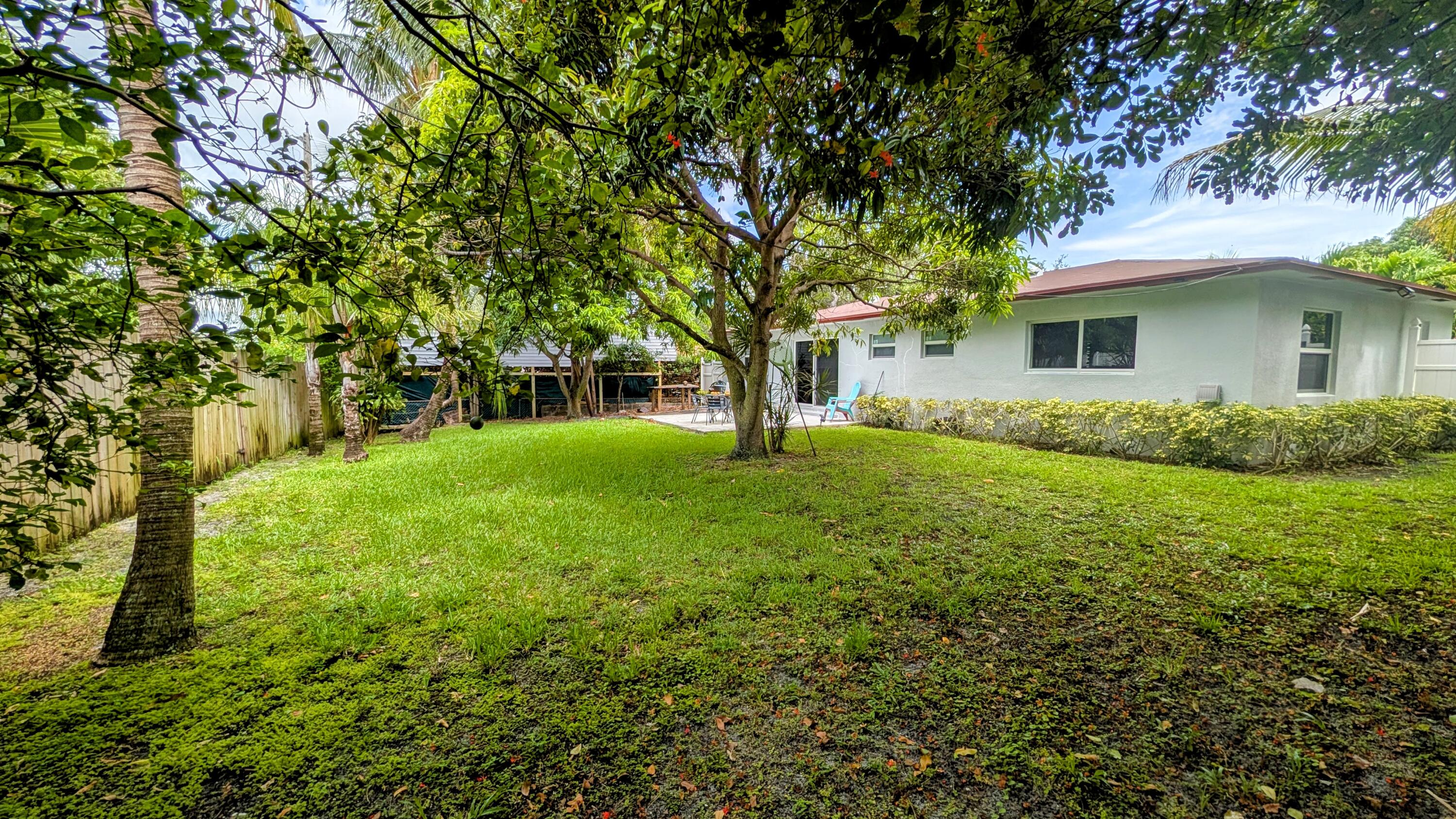 LAKE CLARKE SOUTH - Residential Lease