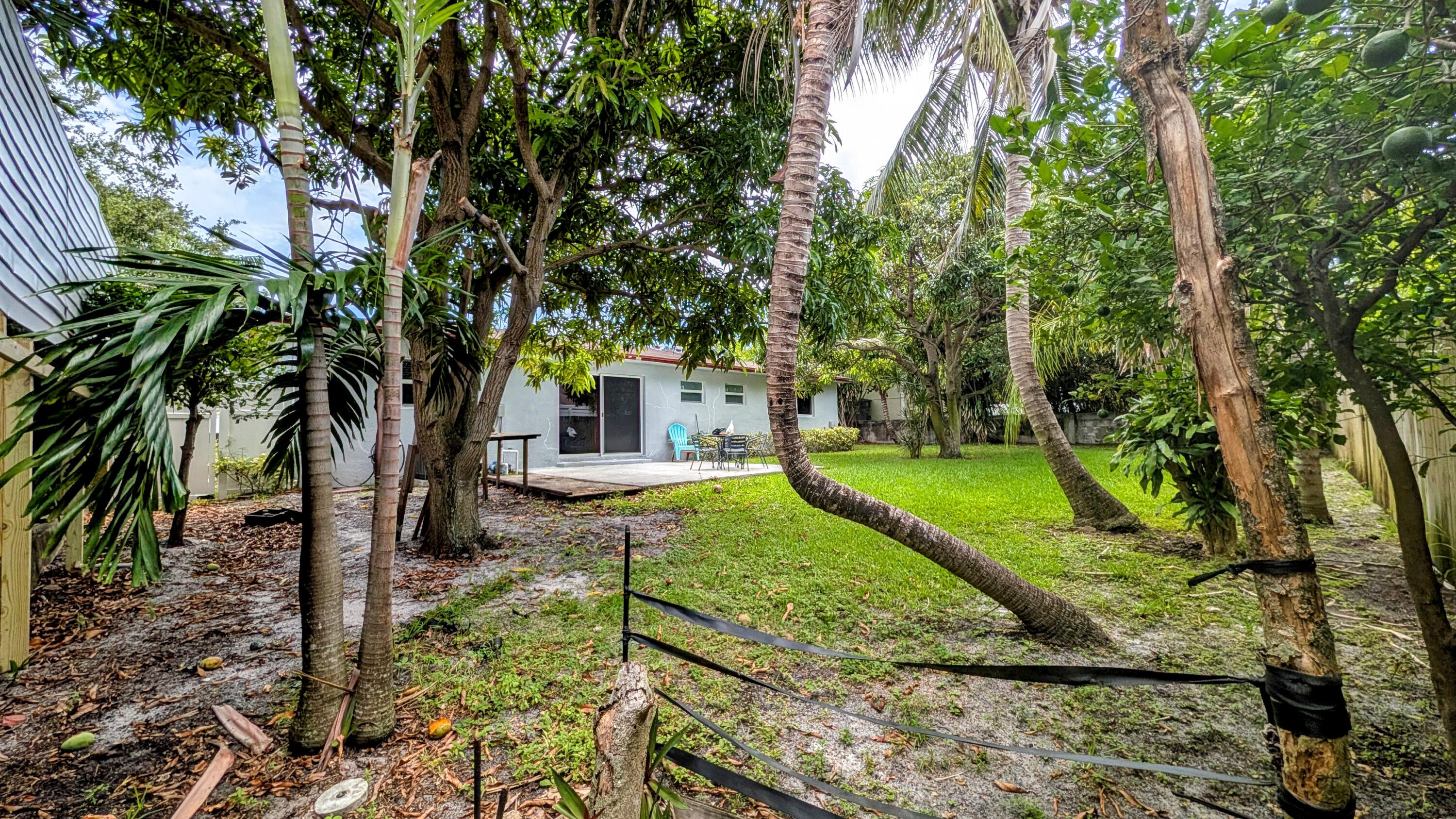 LAKE CLARKE SOUTH - Residential Lease