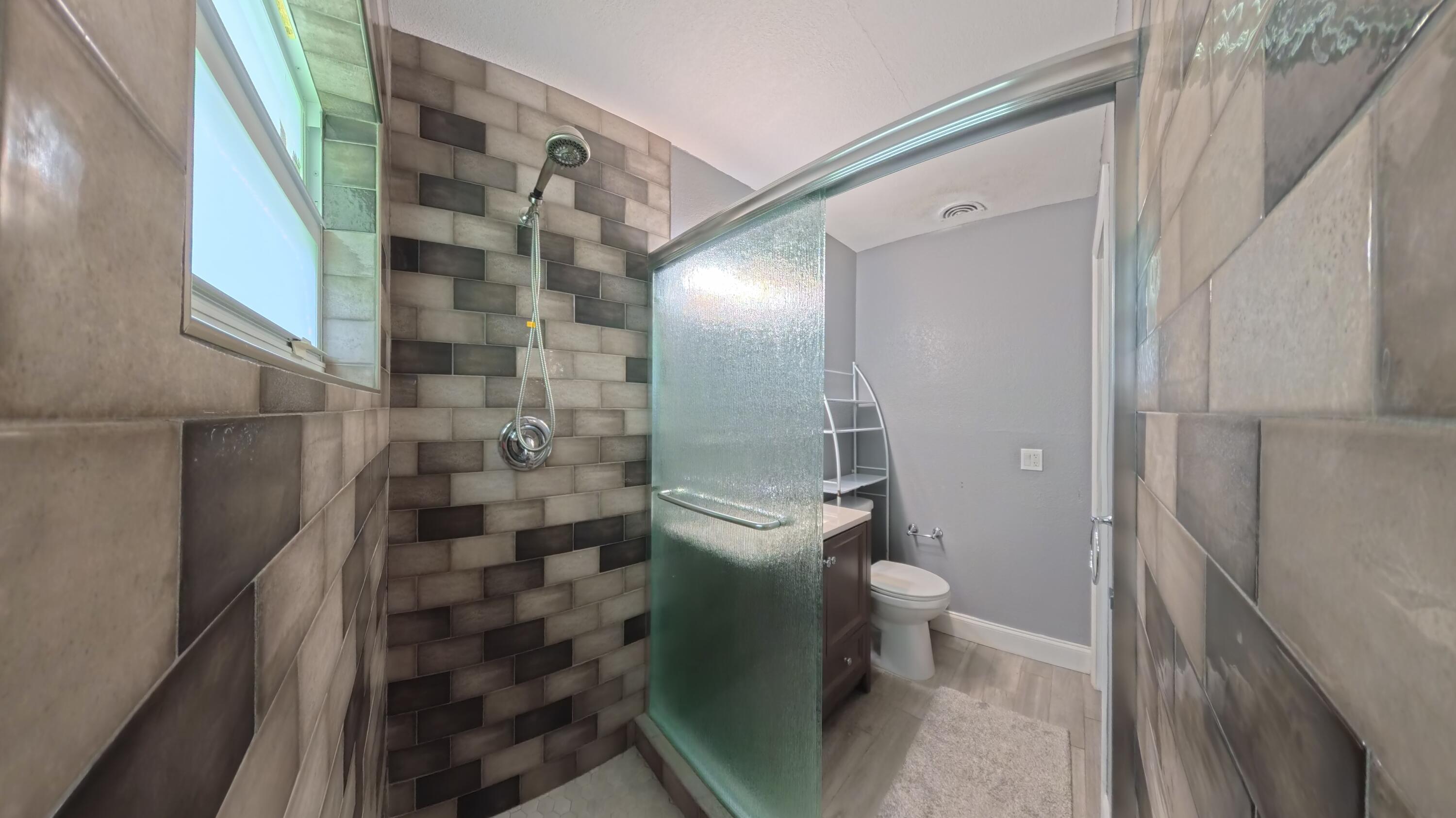 LAKE CLARKE SOUTH - Residential Lease