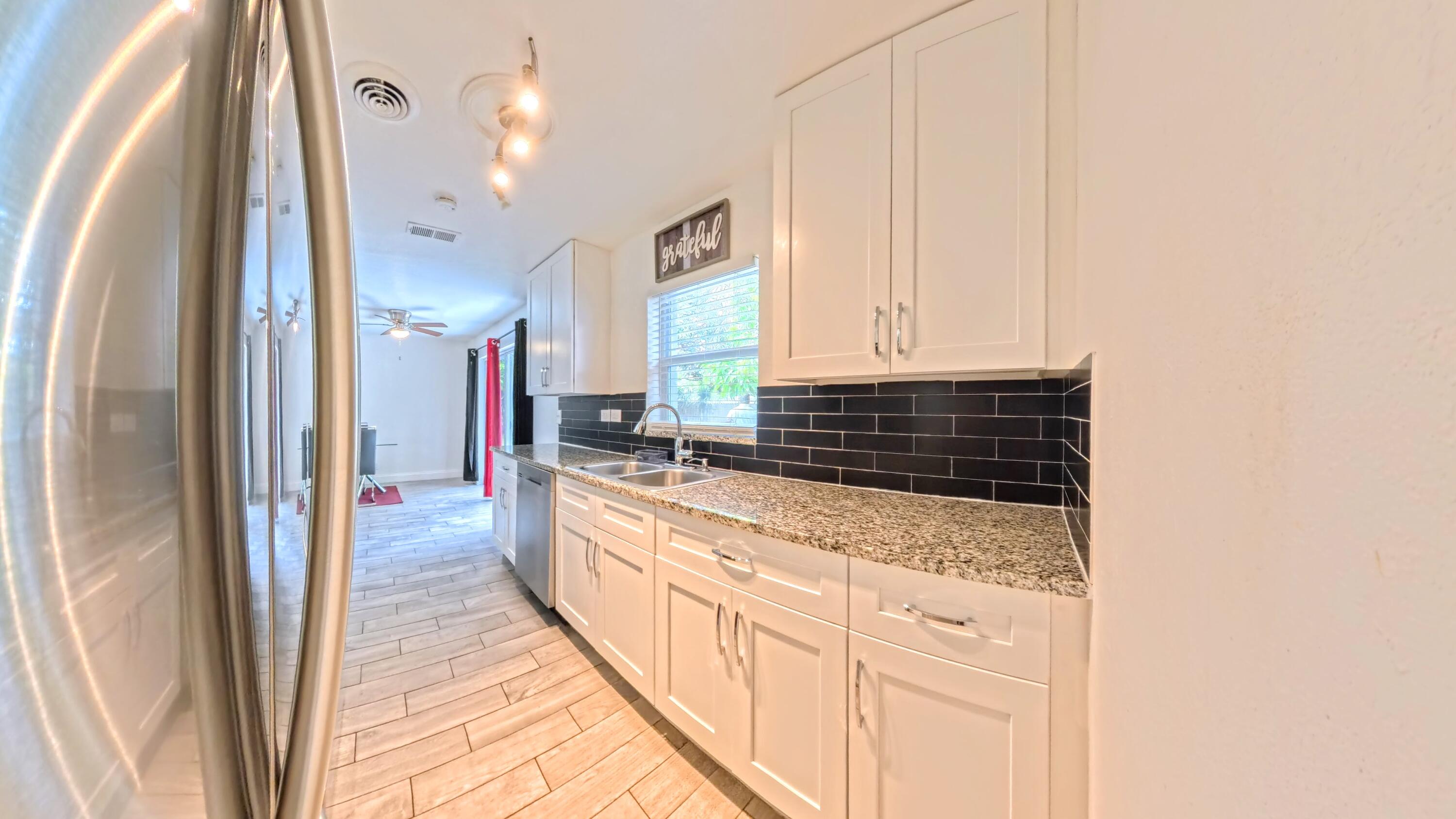 LAKE CLARKE SOUTH - Residential Lease