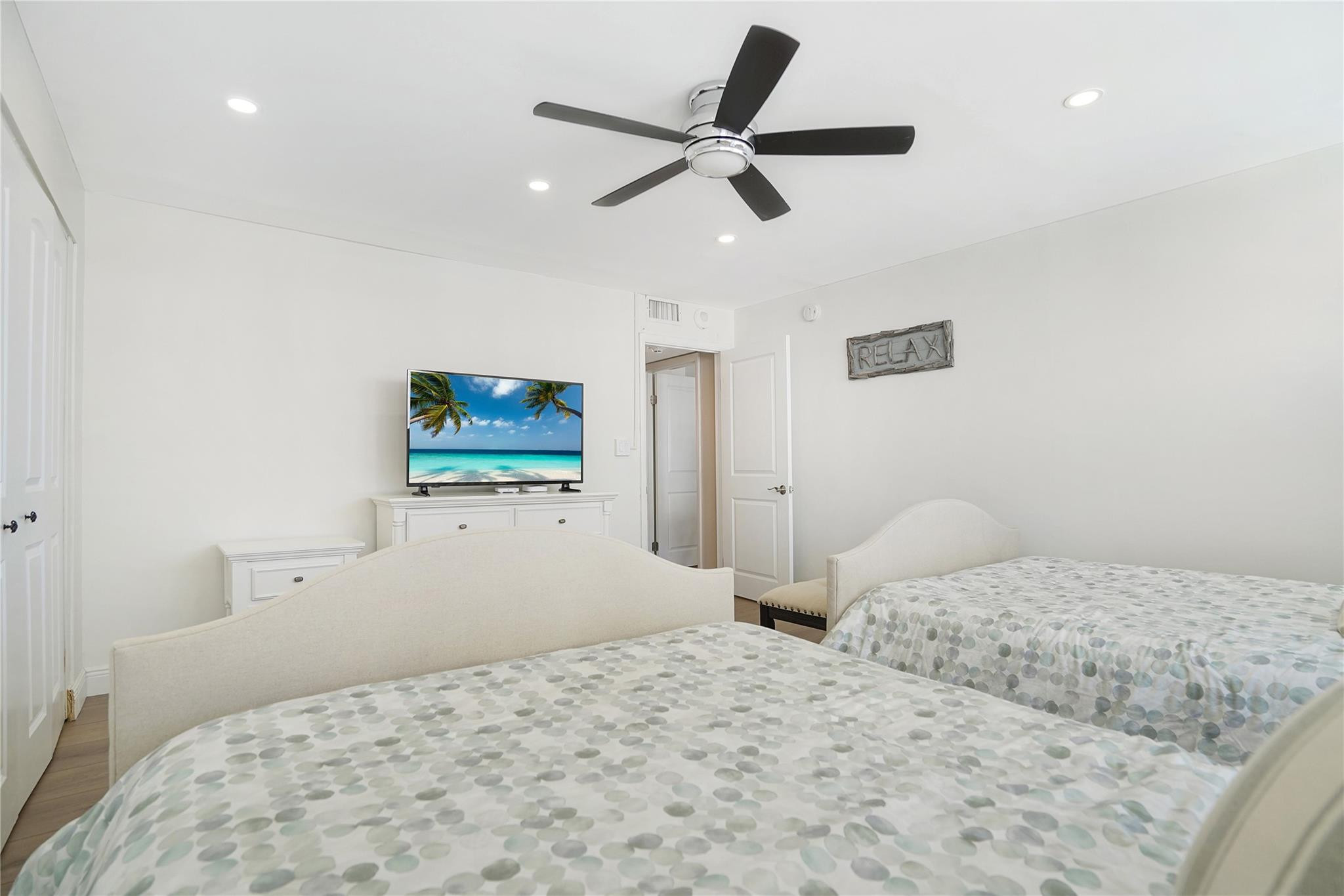 Plaza South - Residential Lease