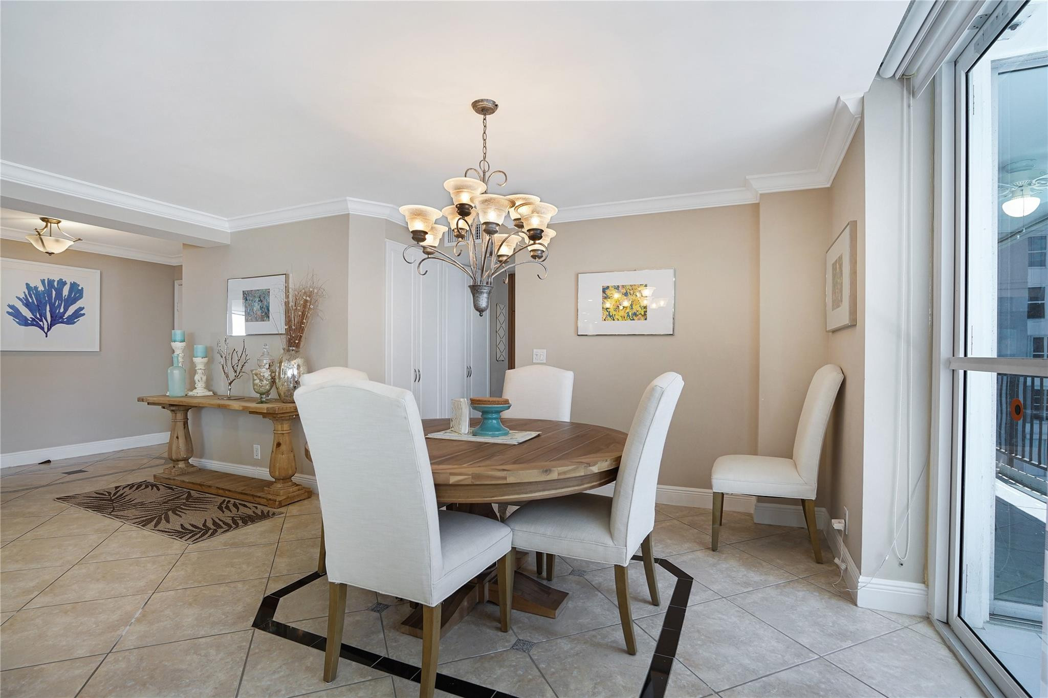 Plaza South - Residential Lease