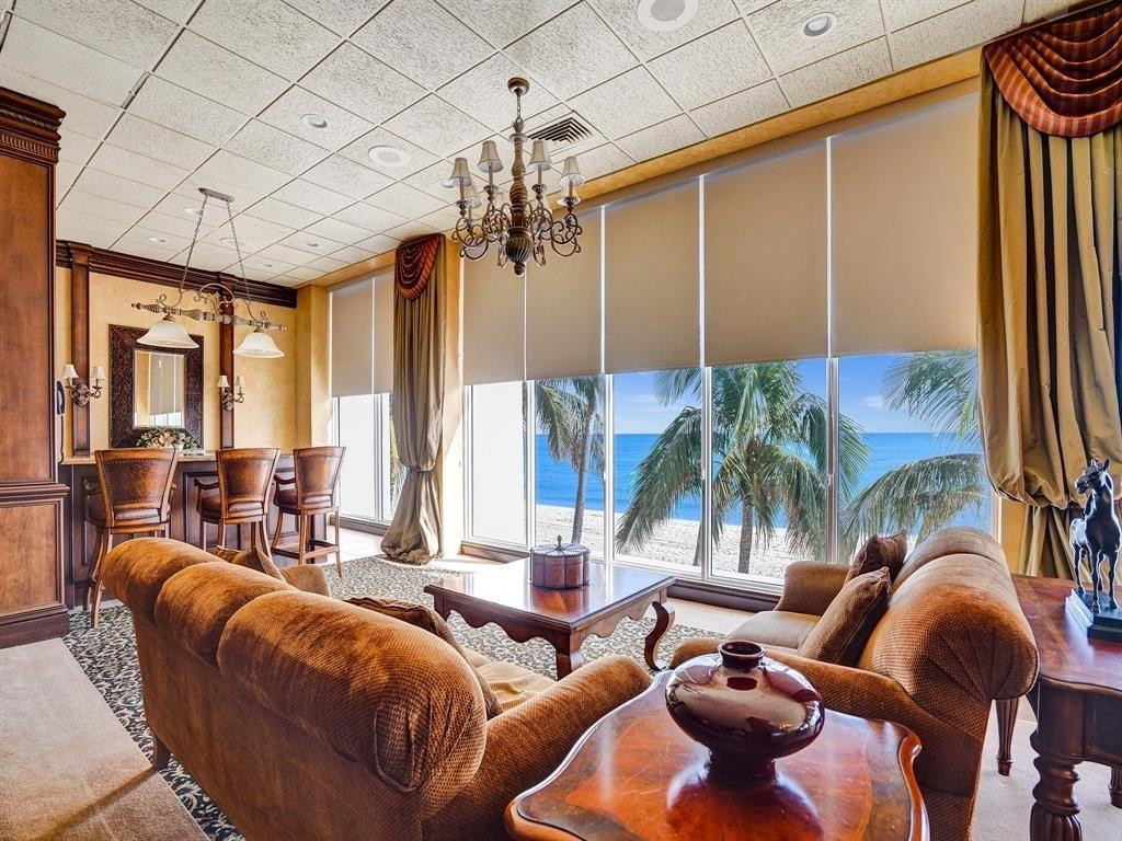 Plaza South - Residential Lease