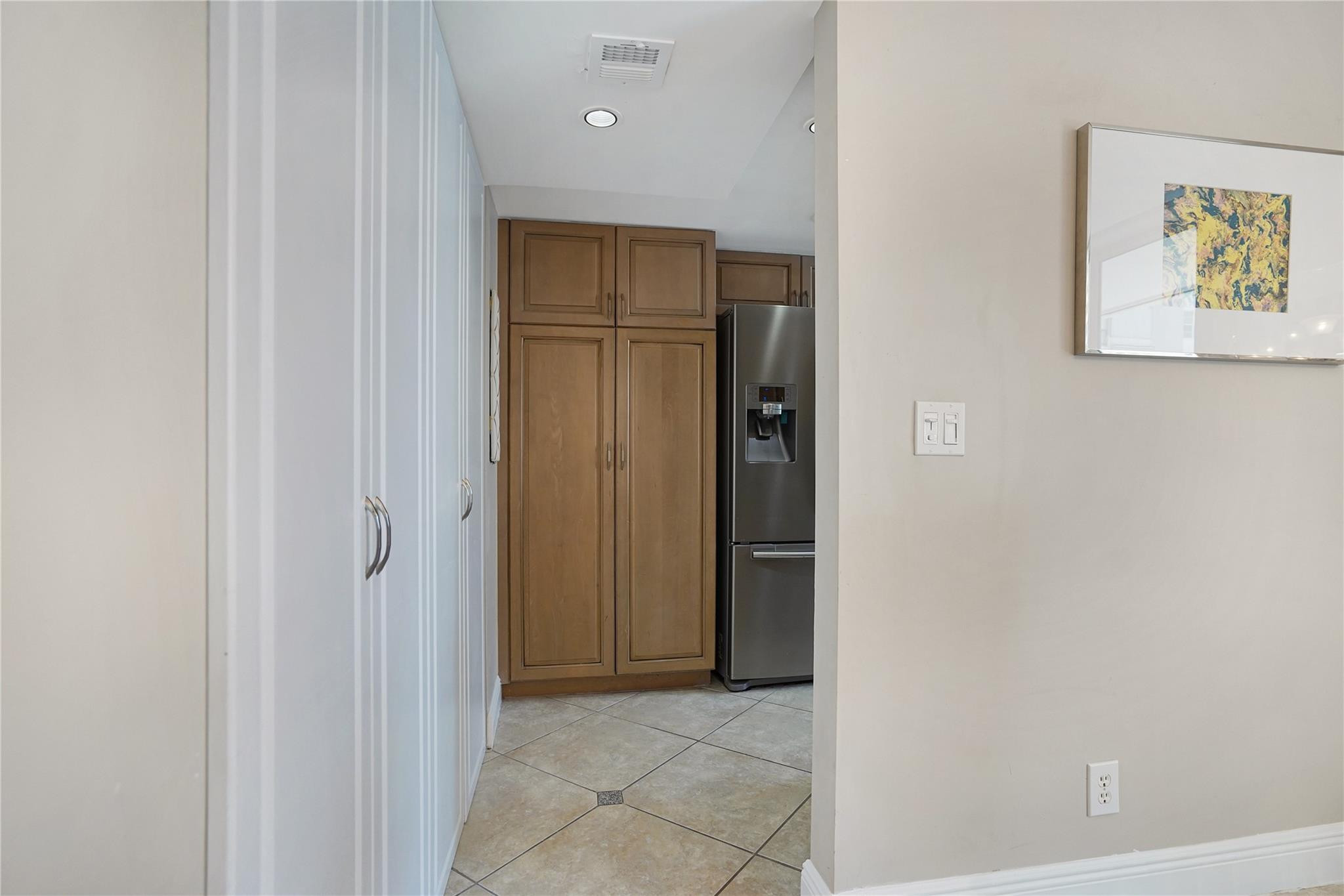 Plaza South - Residential Lease
