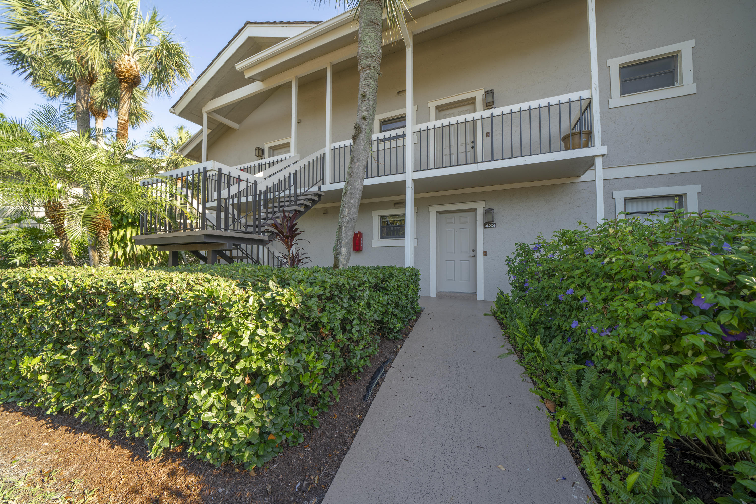 TENNIS LODGES 1 CONDO - Residential Lease