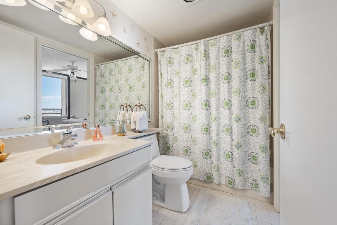 THIRTY FIVE SIXTY CONDO, Concordia East - Residential