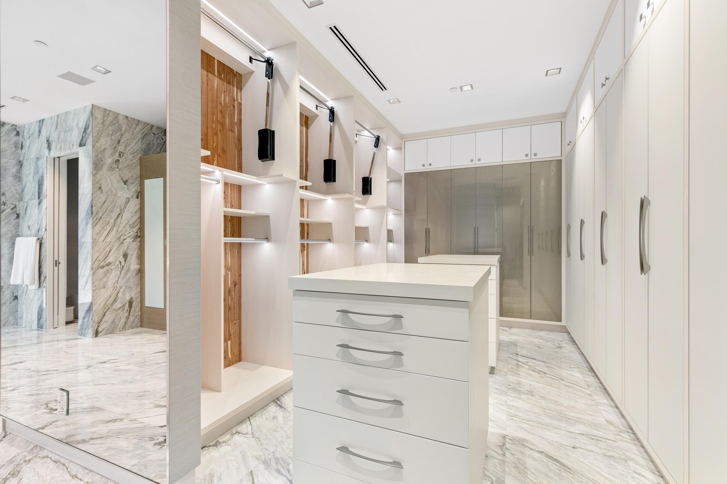 HIGHLAND BEACH - Residential