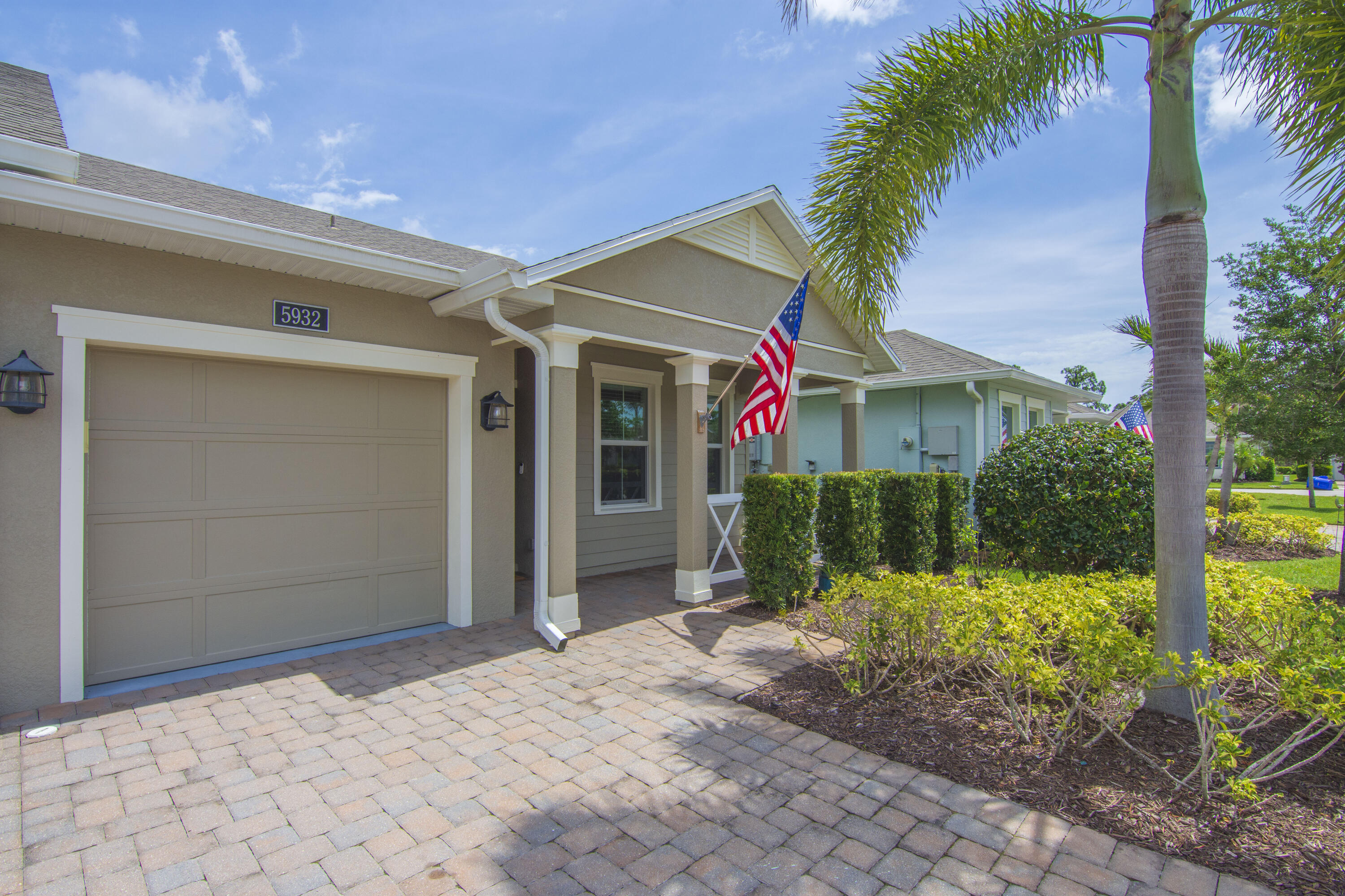 Lakefront Villa well priced BR/2BA located in this active resort-style 55+ community Bright & stylish 2018 1,290 sq ft  impact windows, ceramic tile floors, granite counters, kitchen pantry, gas range and gas water heater. Relax on the screened lanai with peaceful views or on the neighborly front porch. 1-car garage, irrigation system a short stroll to the beautiful clubhouse with heated pool, hot tub, fitness center, BBQ area, game room, and pickleball courts.