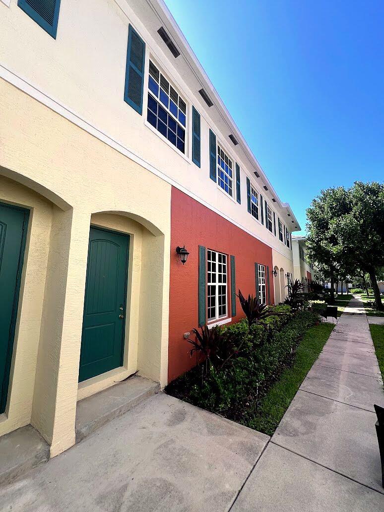 CYPRESS GROVE - Residential