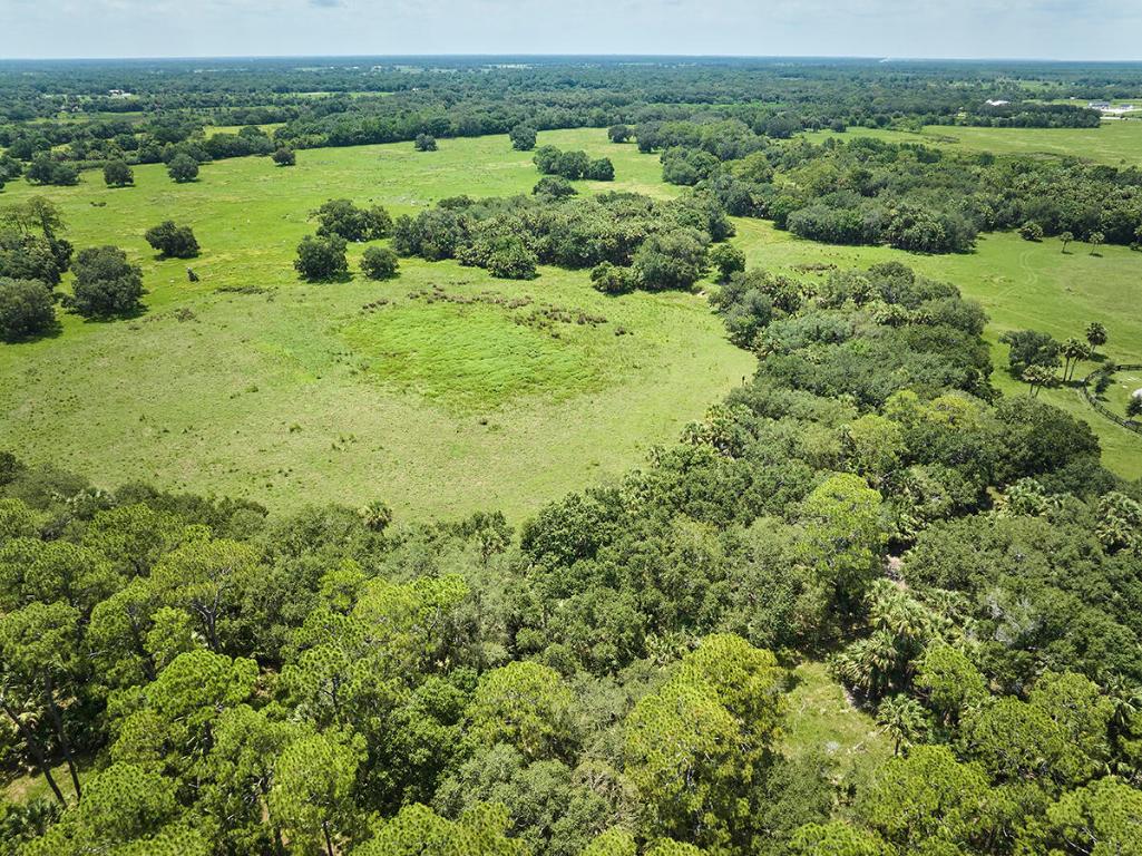 MARTIN COUNTY RANCH COMMUNITY - Land