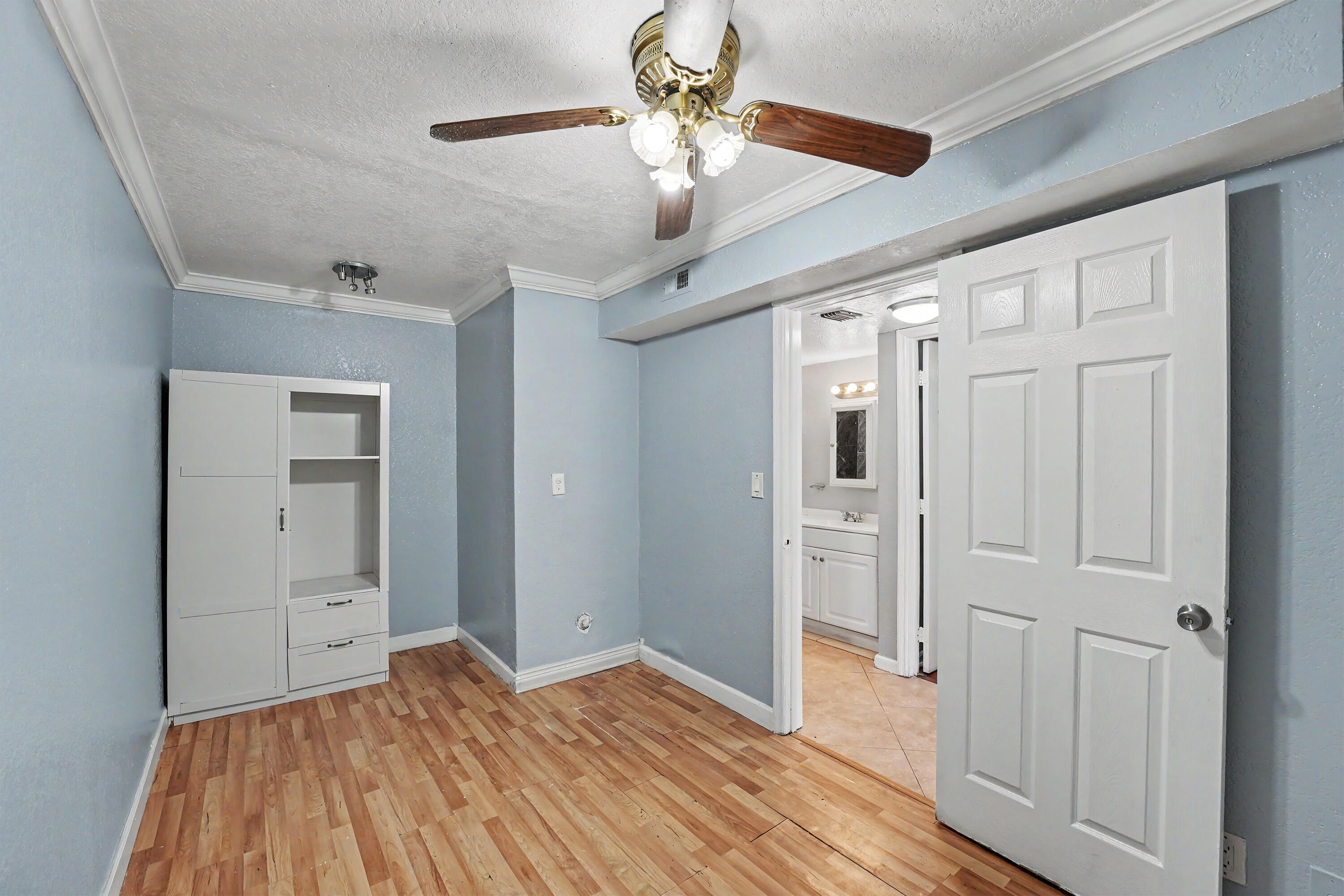 TOWN SQUARE CONDO - Residential
