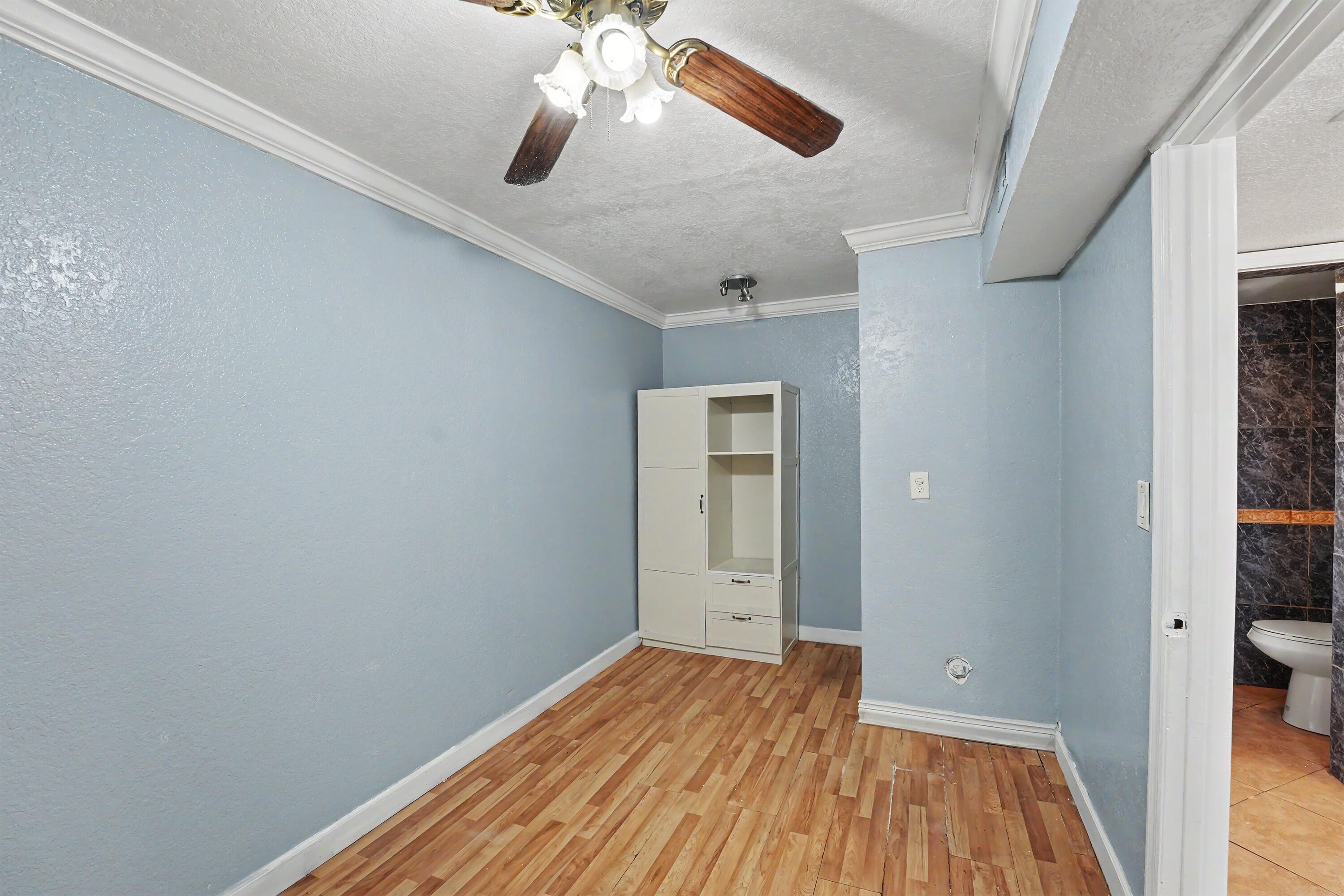 TOWN SQUARE CONDO - Residential
