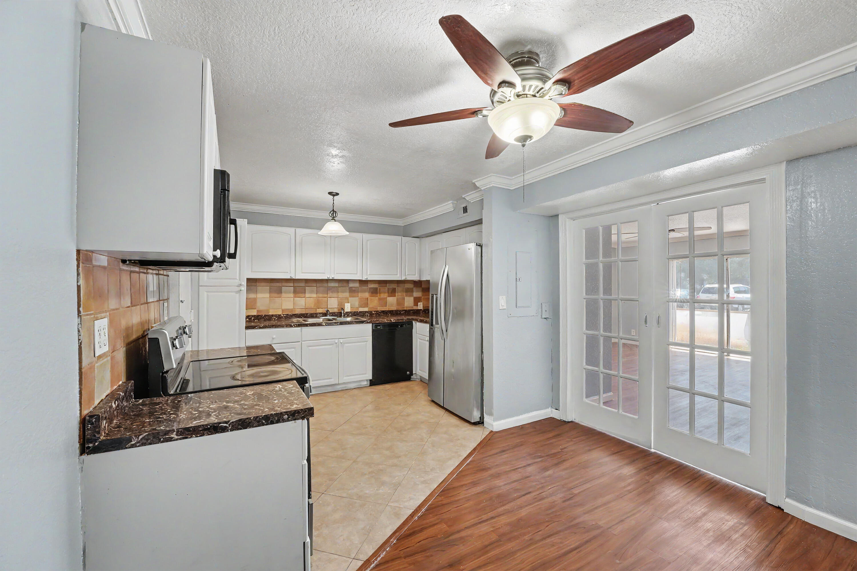 TOWN SQUARE CONDO - Residential