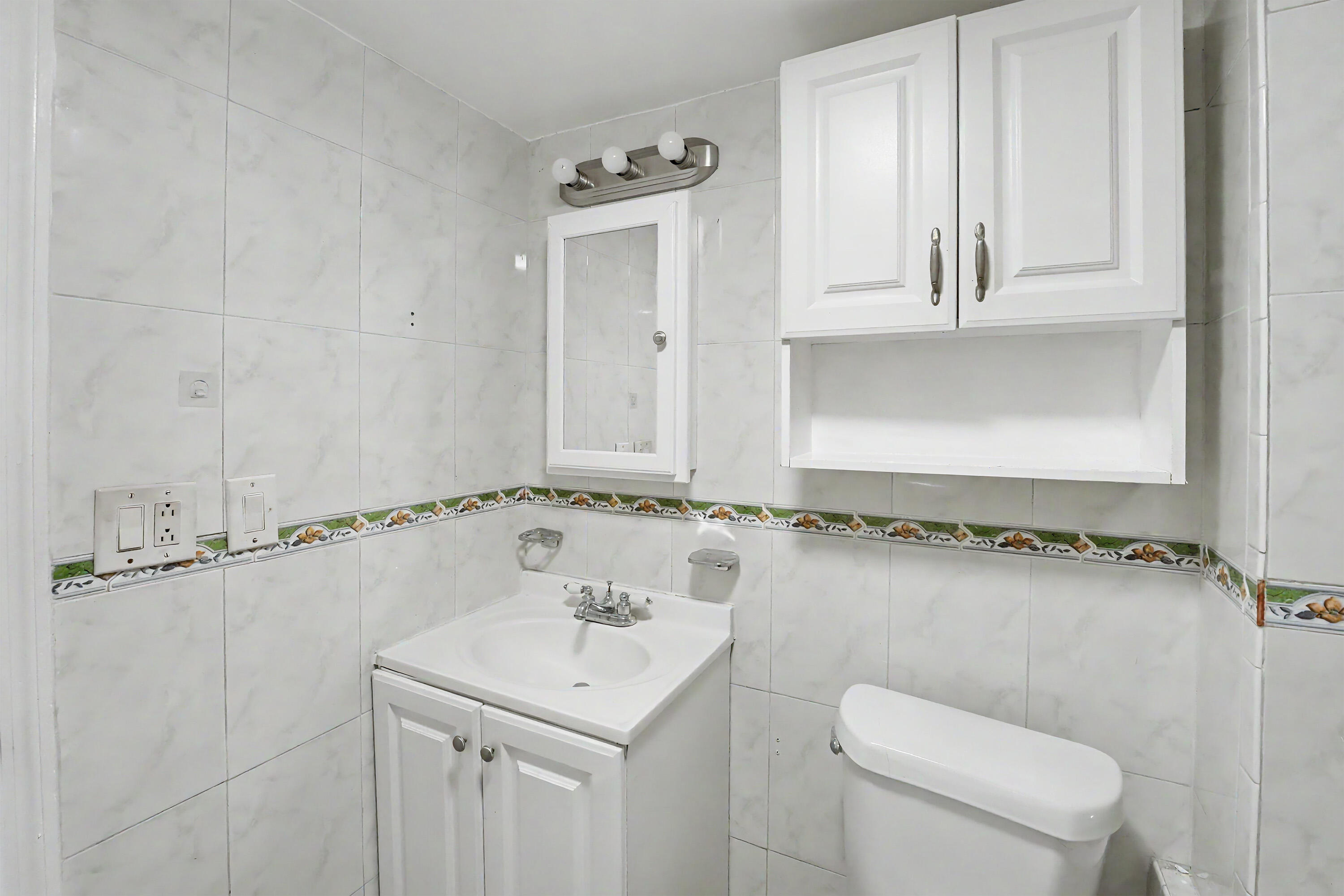 TOWN SQUARE CONDO - Residential