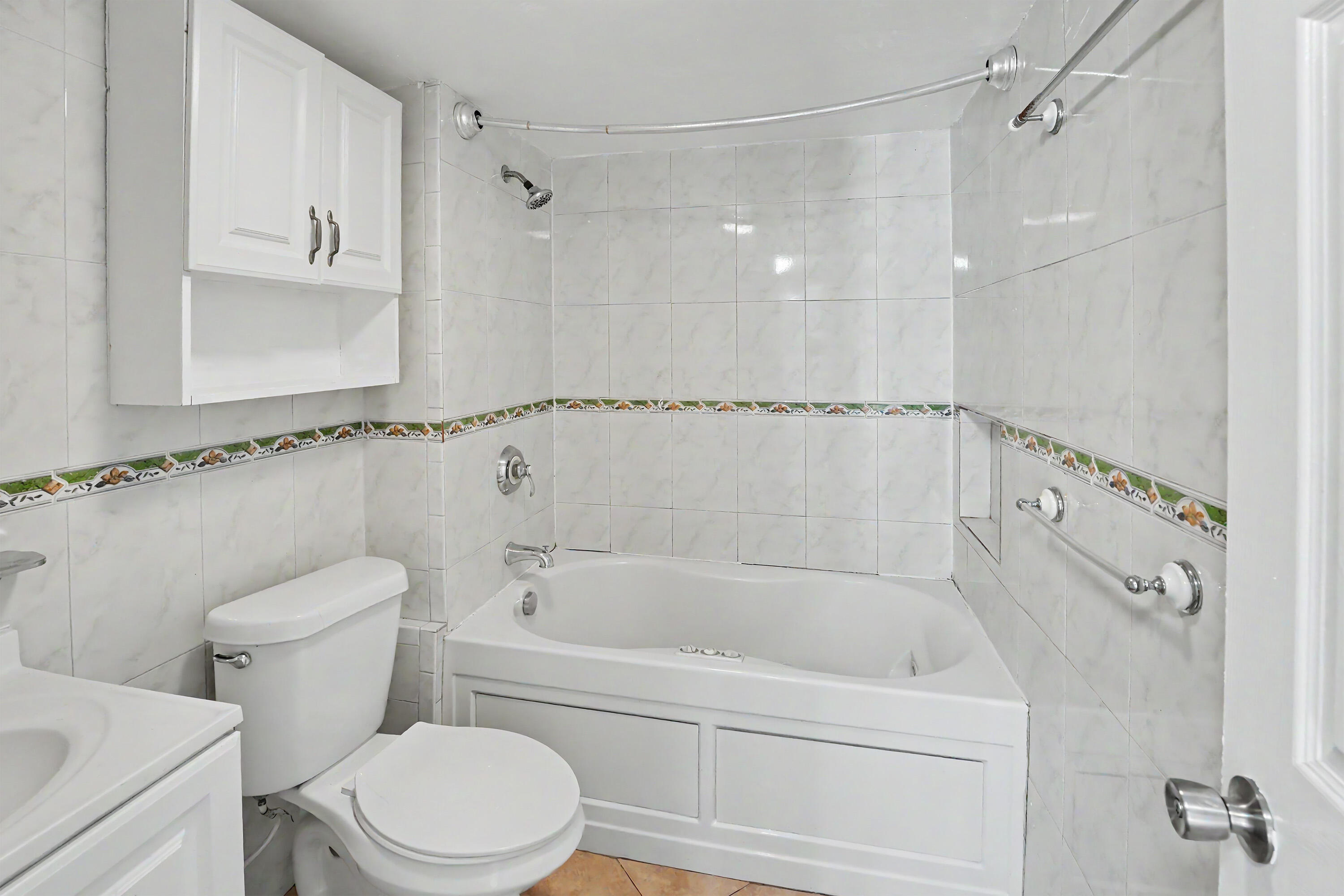 TOWN SQUARE CONDO - Residential