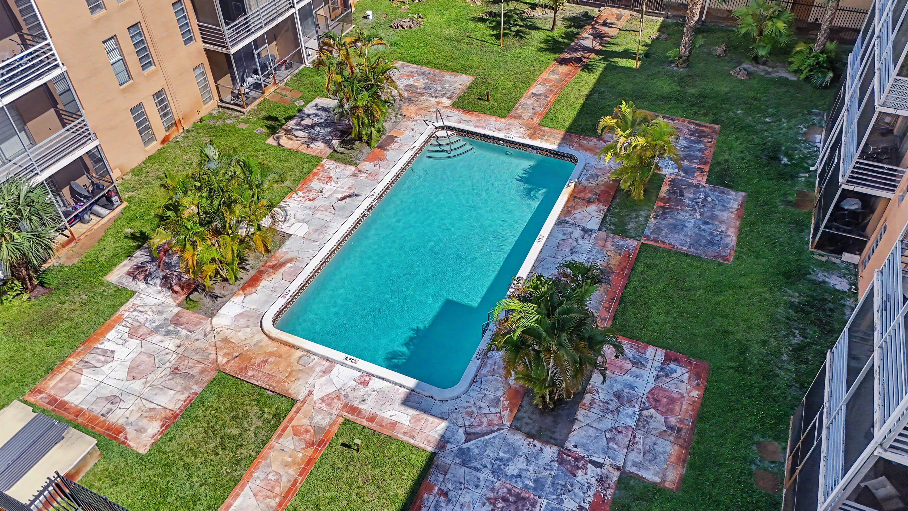 TOWN SQUARE CONDO - Residential
