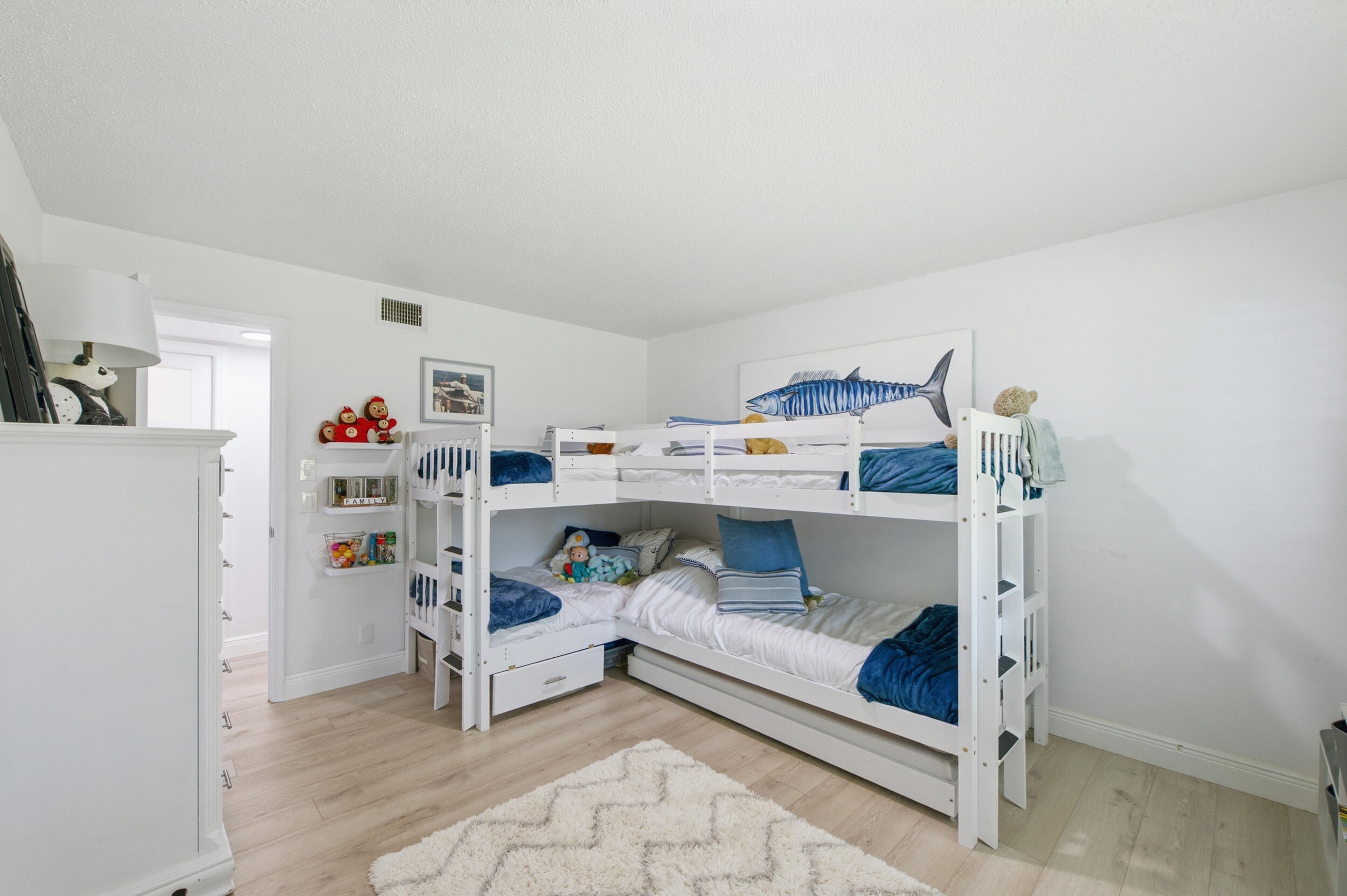 HIGH POINT OF DELRAY SEC 4 - Residential