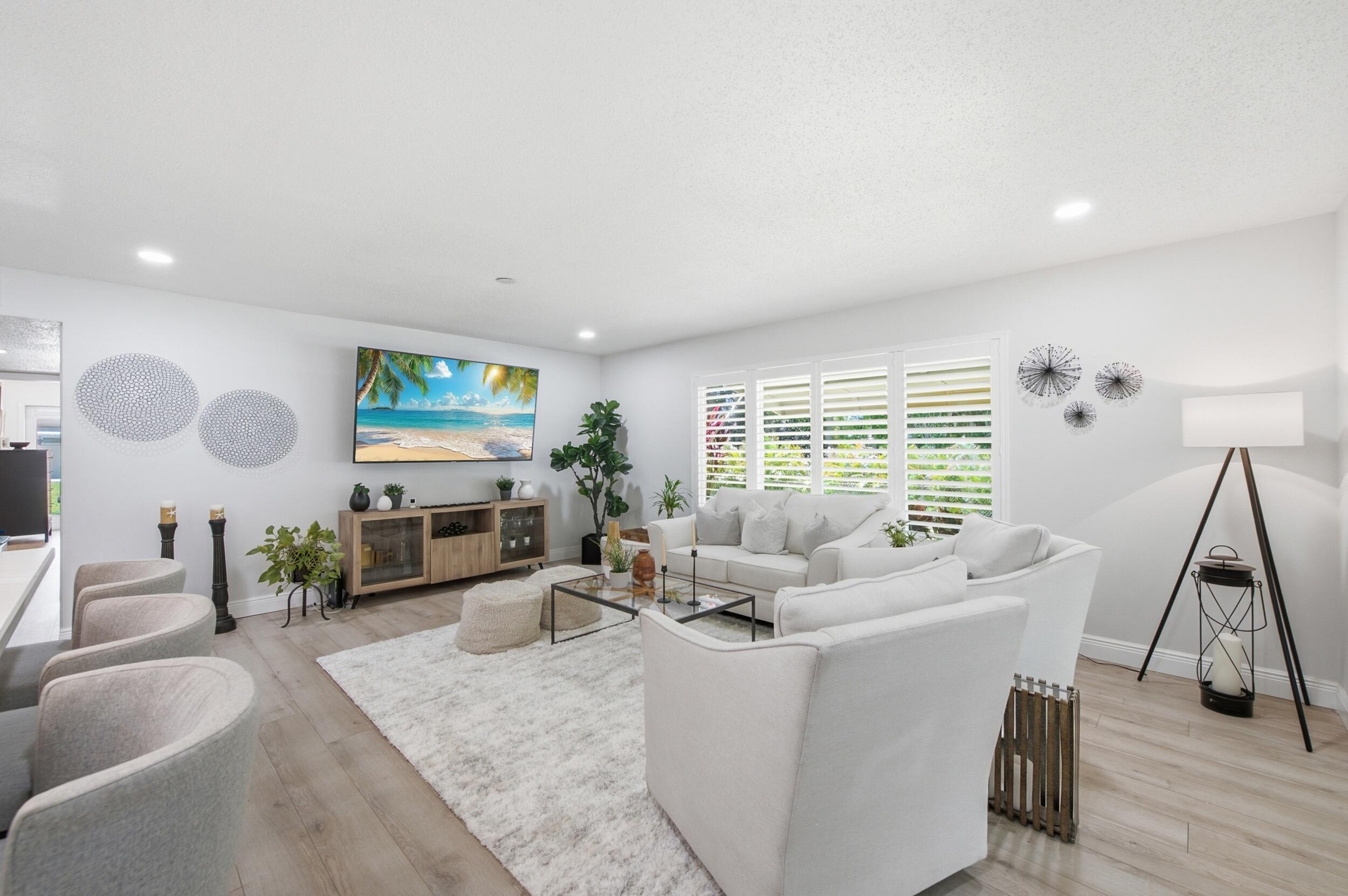 HIGH POINT OF DELRAY SEC 4 - Residential
