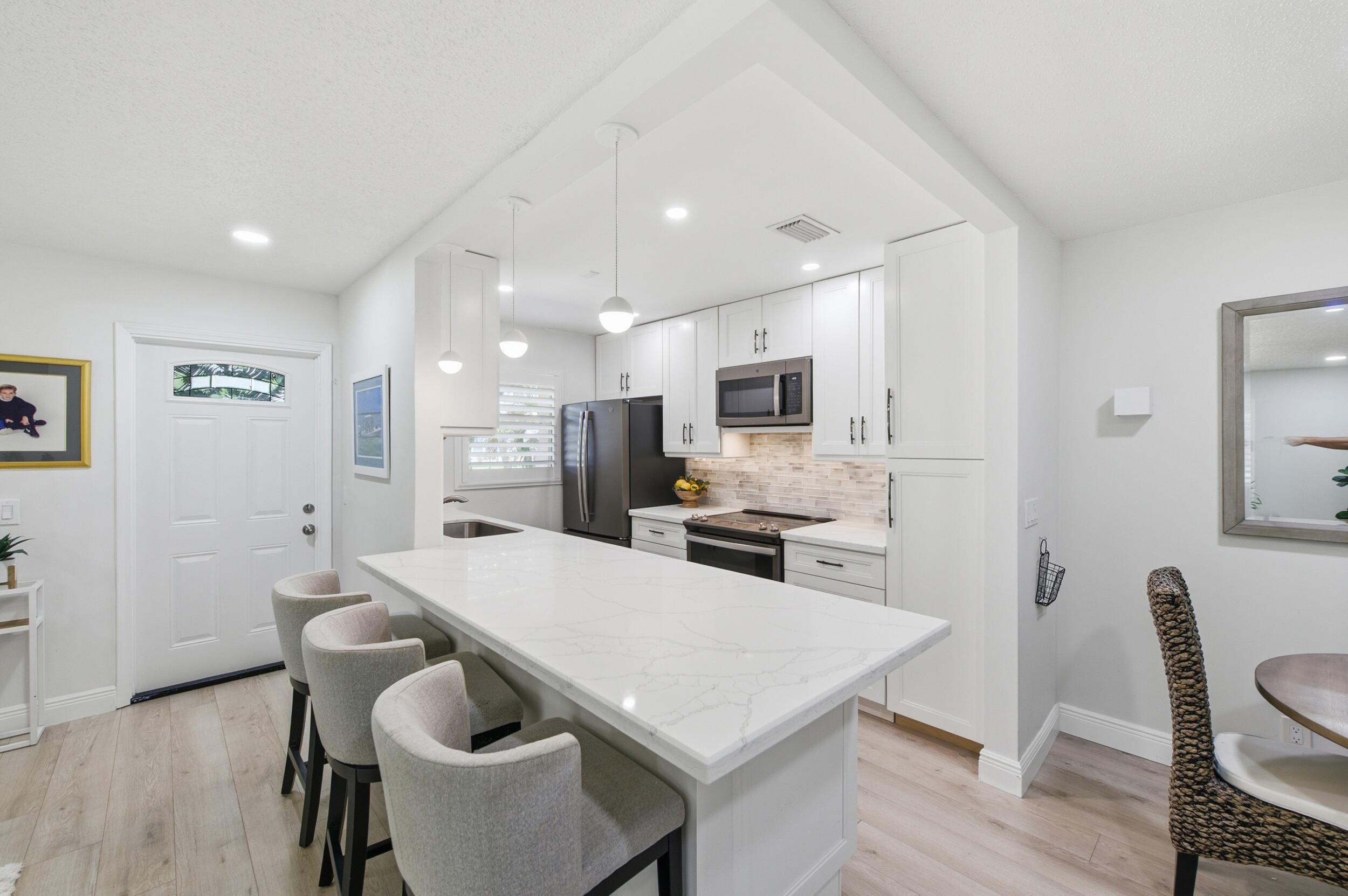 HIGH POINT OF DELRAY SEC 4 - Residential