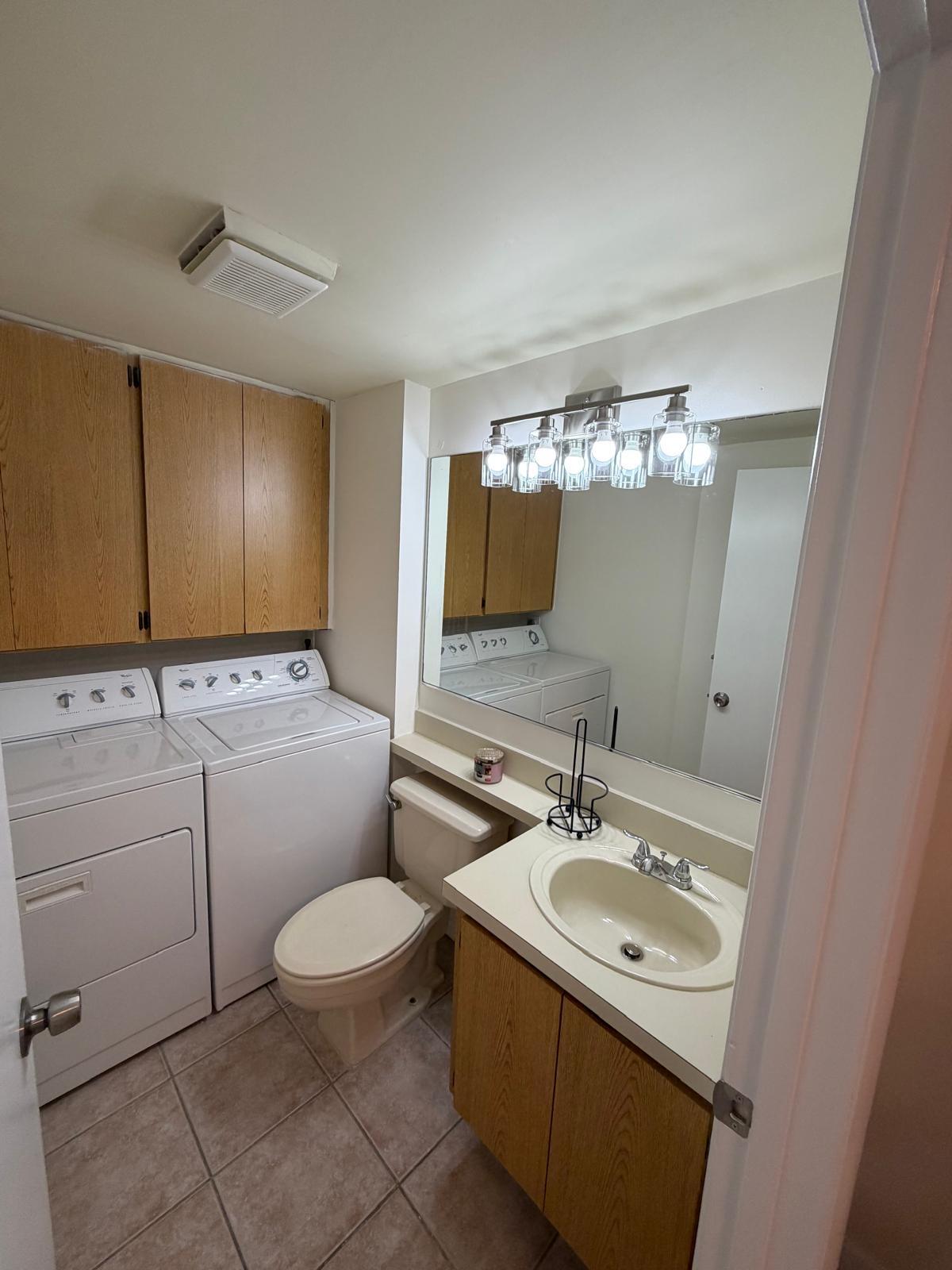 WATERSIDE LUXURY TOWNHOMES CONDO - Residential Lease