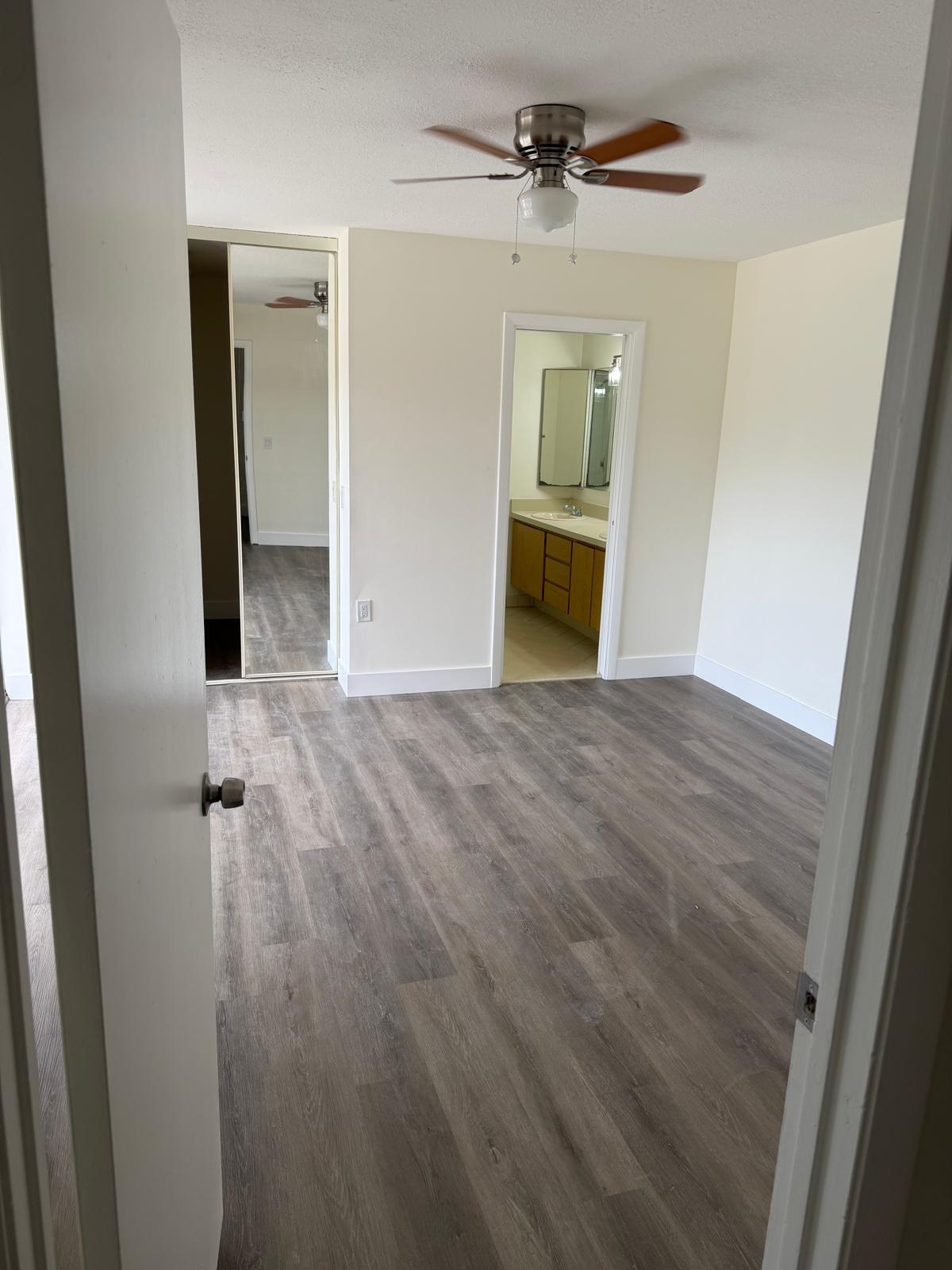 WATERSIDE LUXURY TOWNHOMES CONDO - Residential Lease