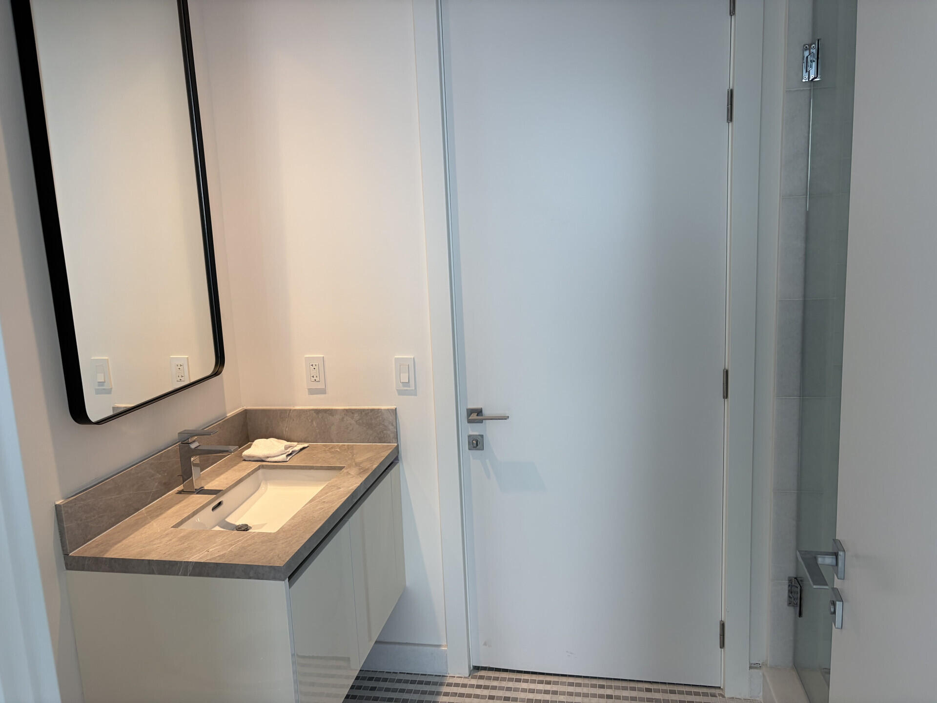 700 Edgewater - Residential