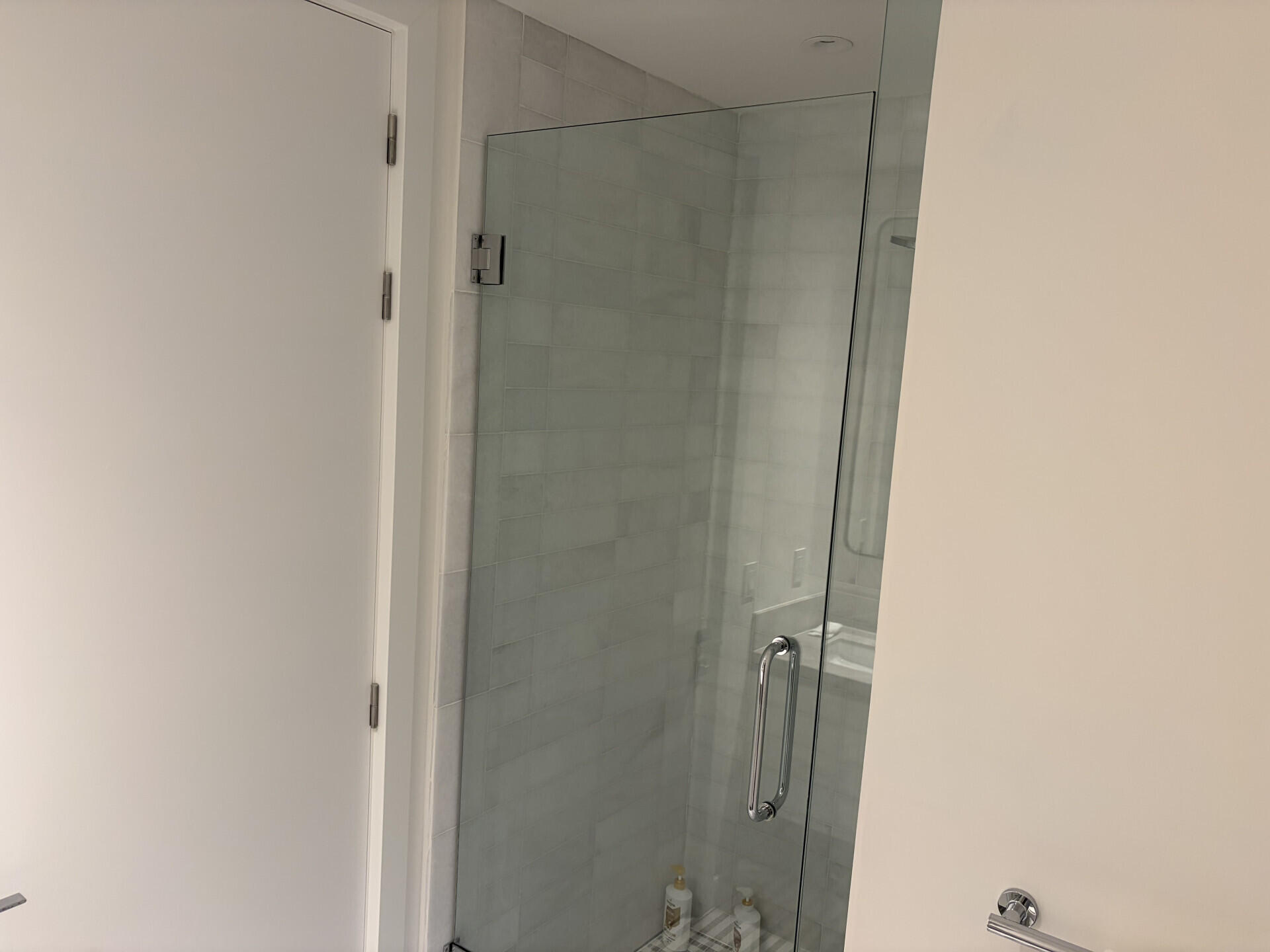 700 Edgewater - Residential