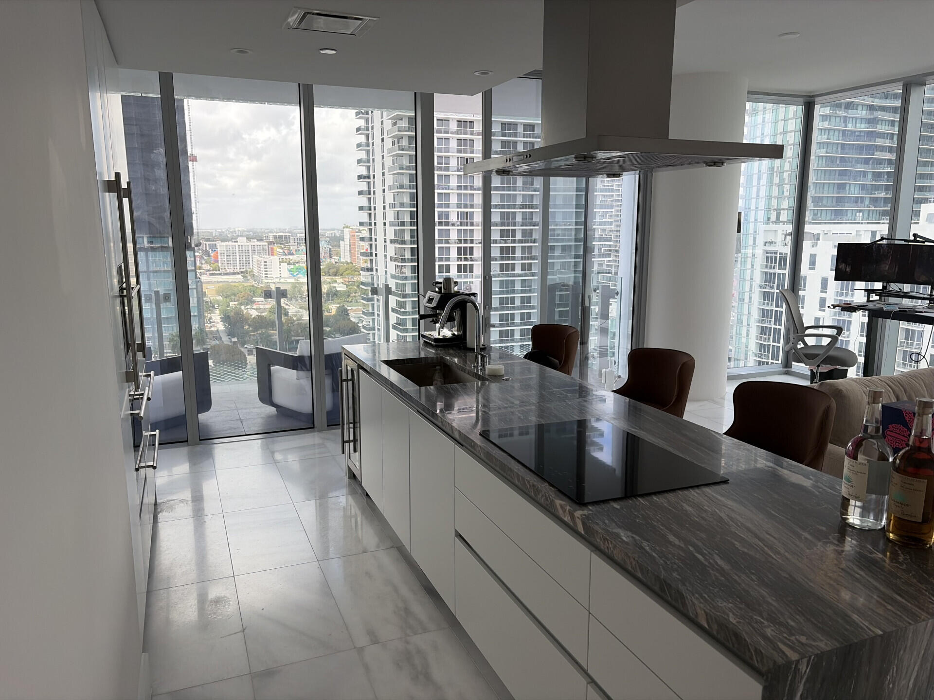 700 Edgewater - Residential